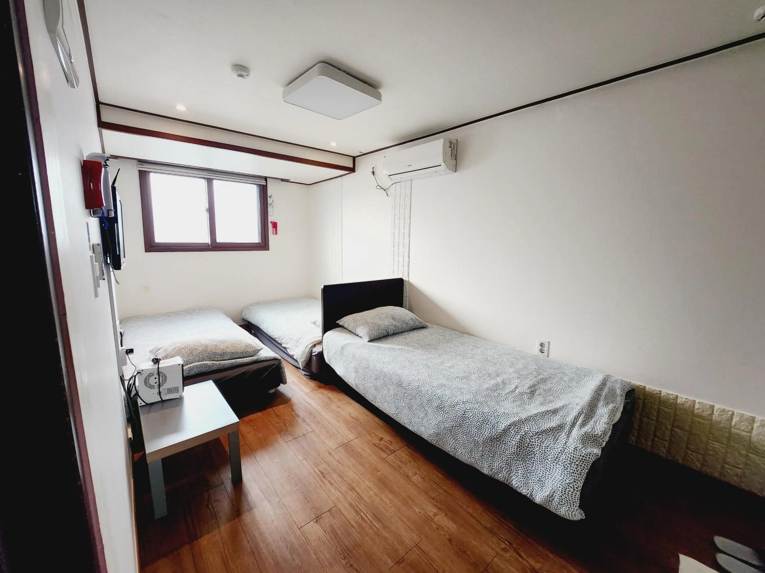 Photo of the whole room, Bed in Olive Hostel MyeongDong