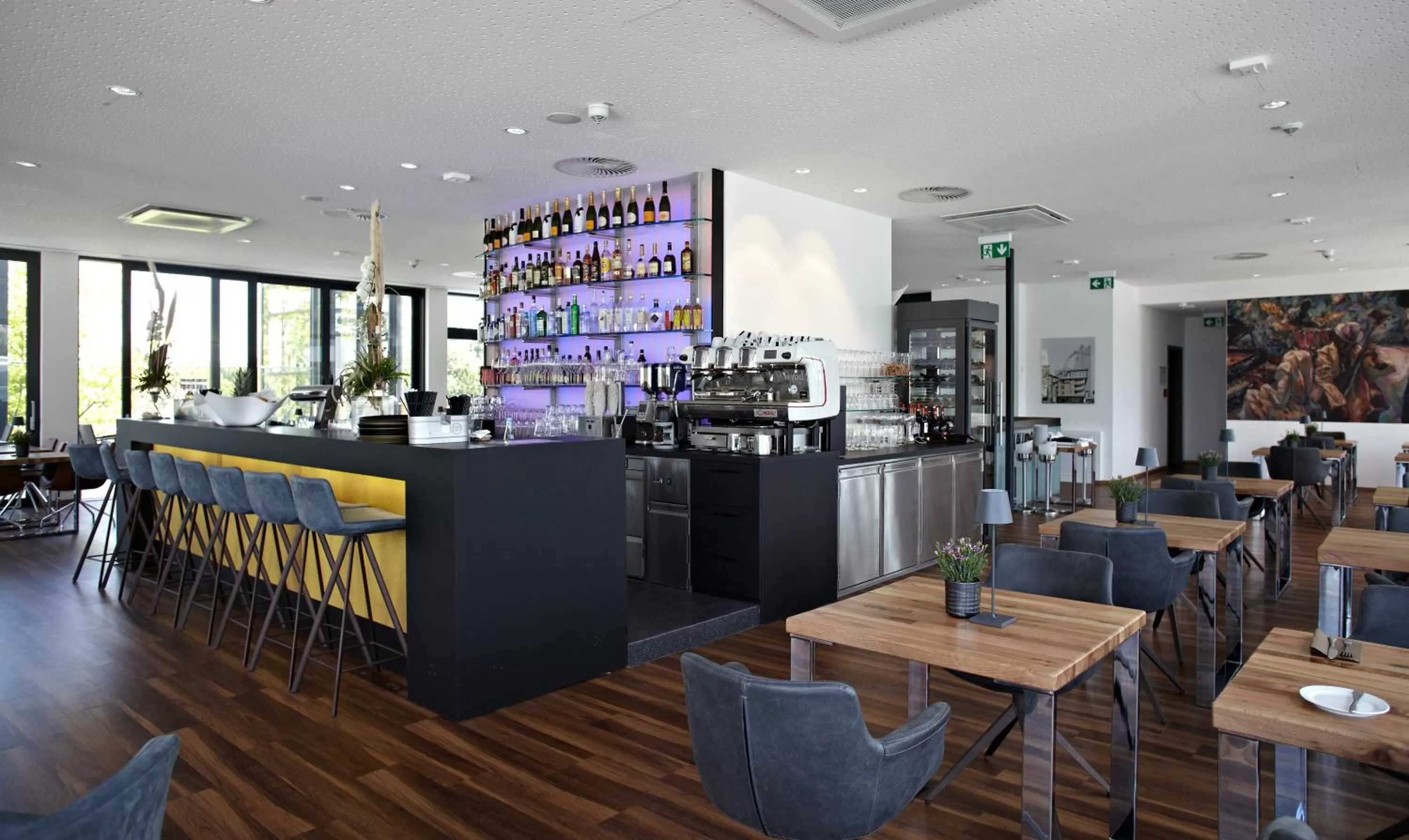 Restaurant/places to eat in EINSTEIN Hotel am Römerpark