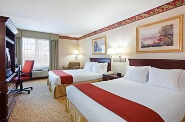 Day, Bed in Holiday Inn Express Winston-Salem by IHG