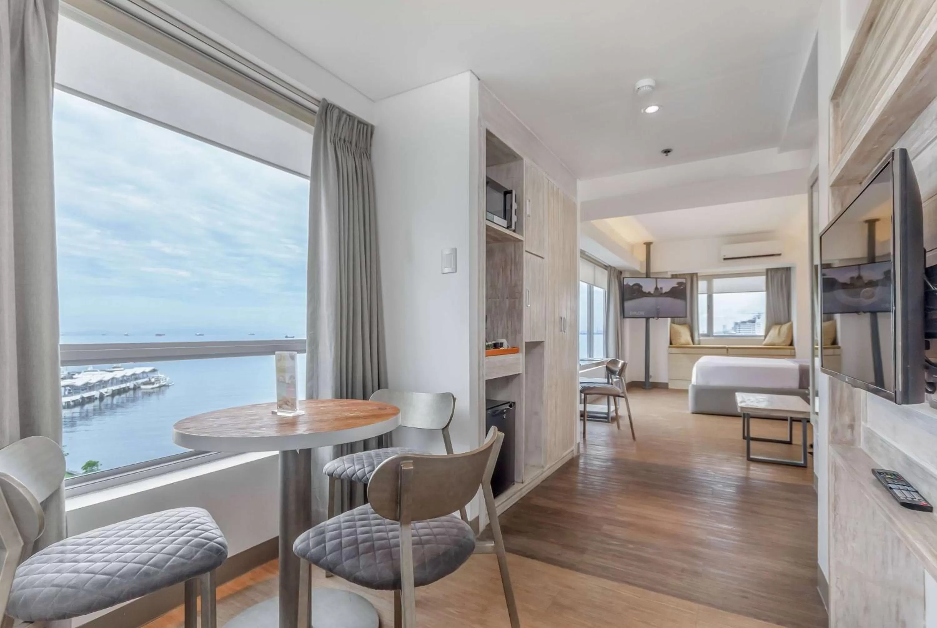 Photo of the whole room in TRYP by Wyndham Mall of Asia Manila