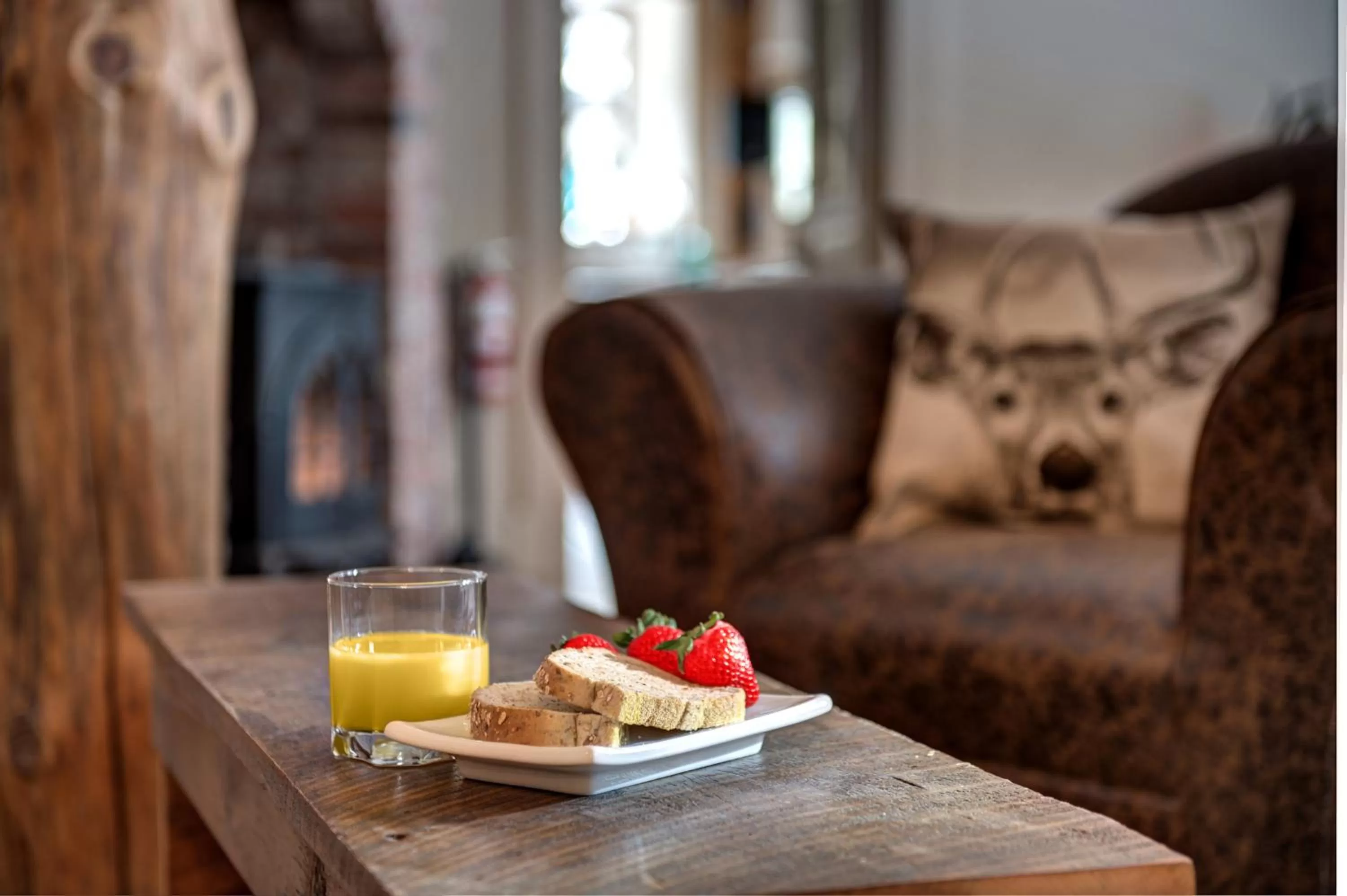 Lounge or bar in Auberge le Cosy Tremblant