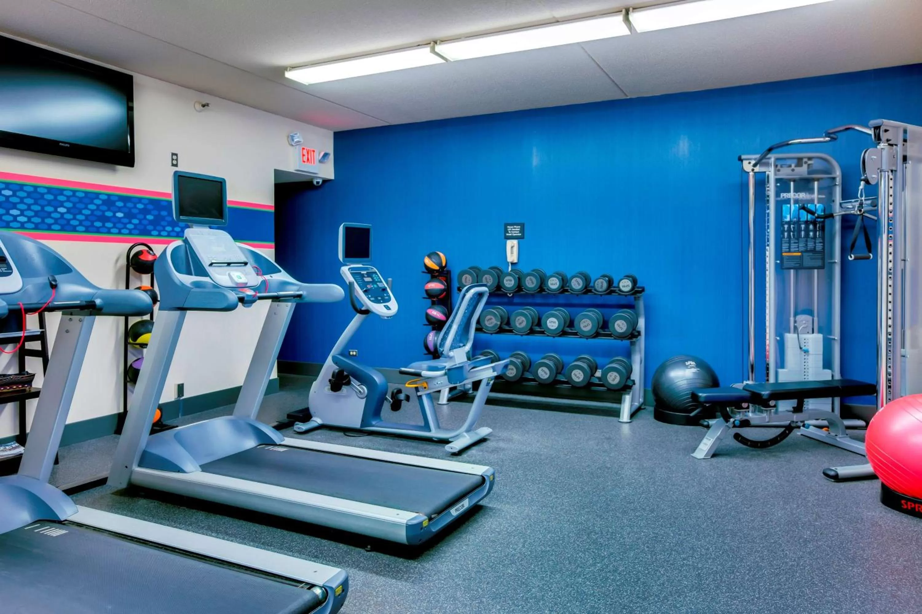 Fitness centre/facilities in Hampton Inn Pittsburgh/Airport