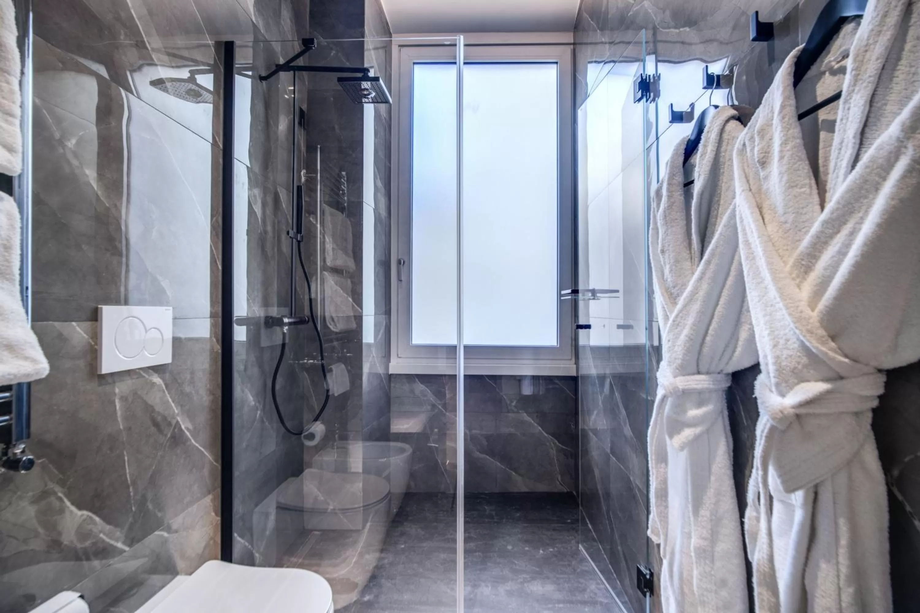 Bathroom in CC Palace Hotel