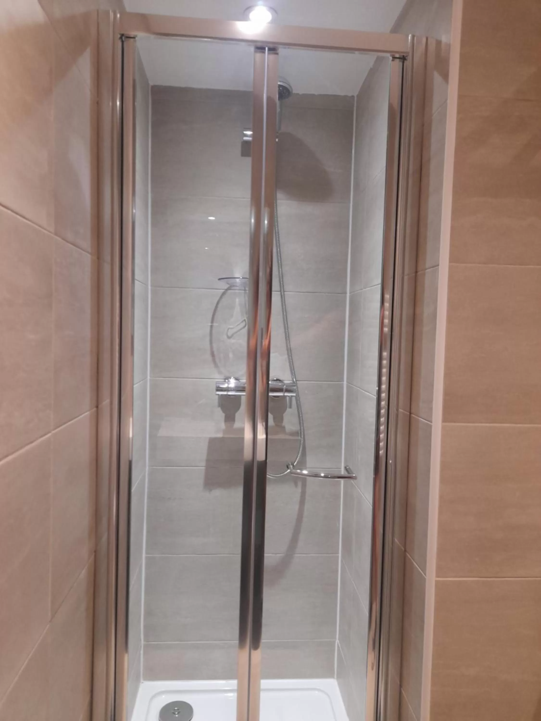 Shower, Bathroom in Lovely Home with full en-suite double bed rooms