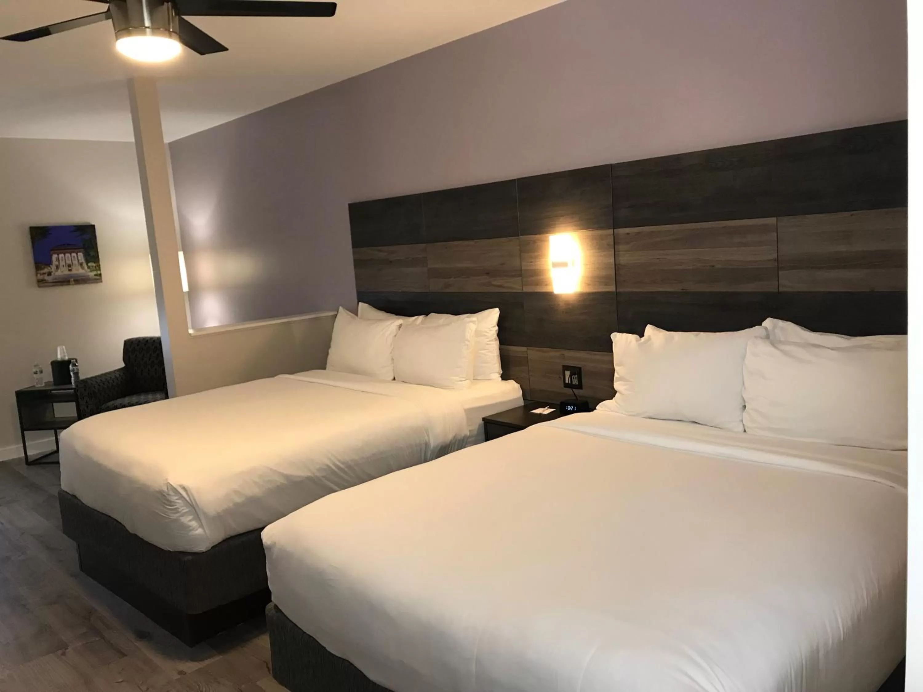 Bed in HoM, A Trademark Collection Hotel