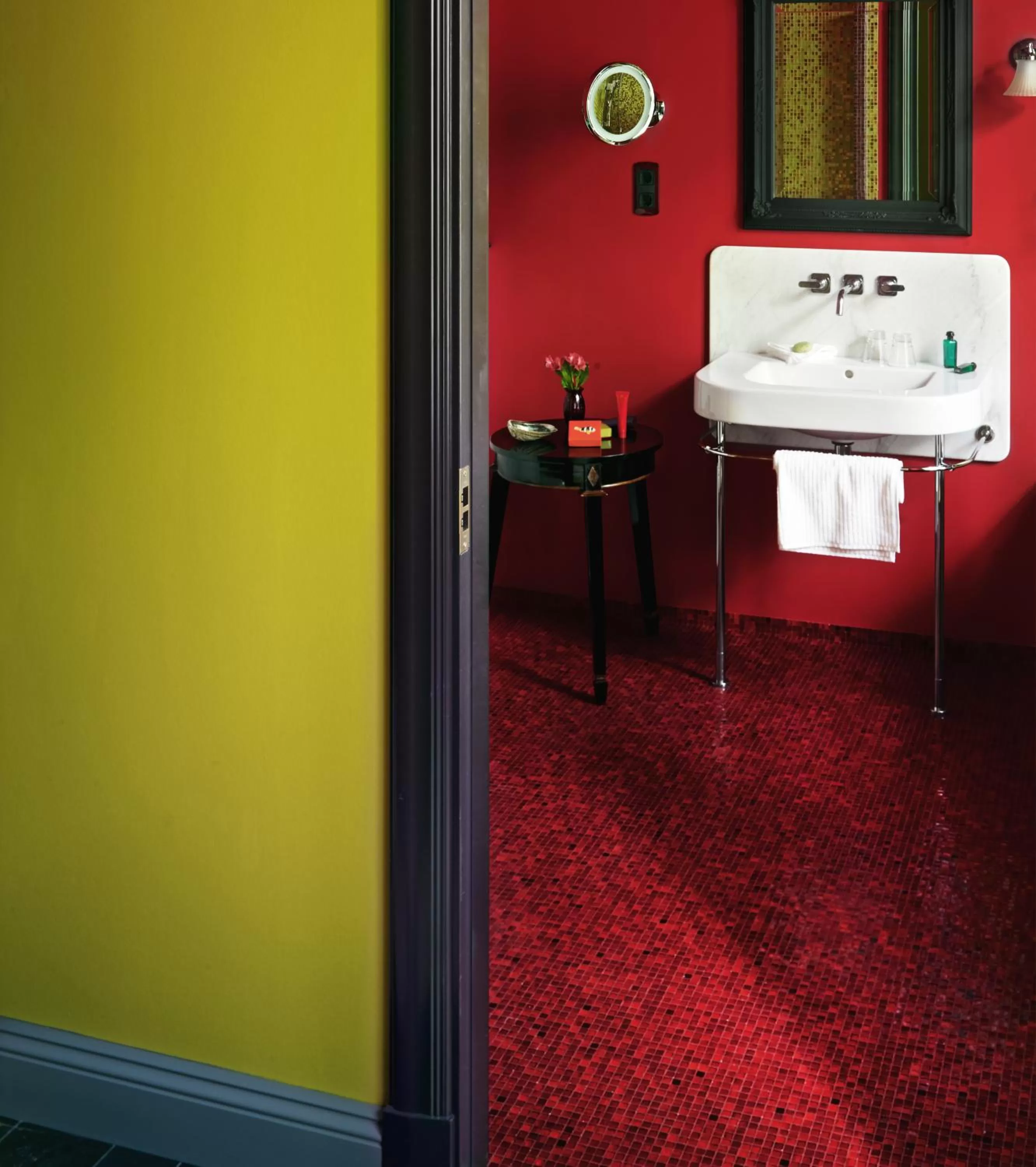 Dorsia Hotel & Restaurant