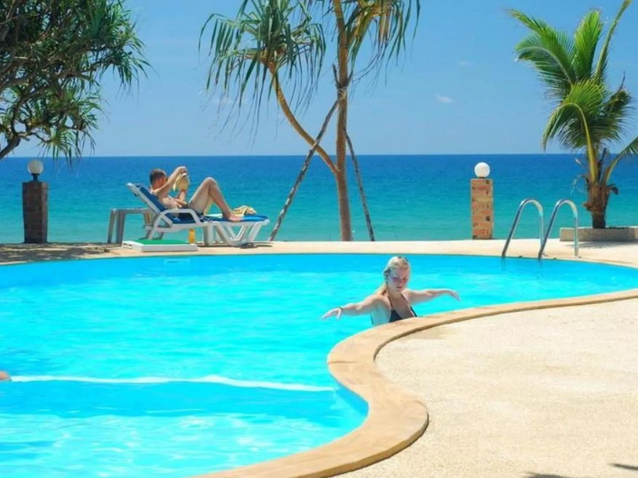 Swimming pool in Lanta Nice Beach Resort - SHA Extra Plus