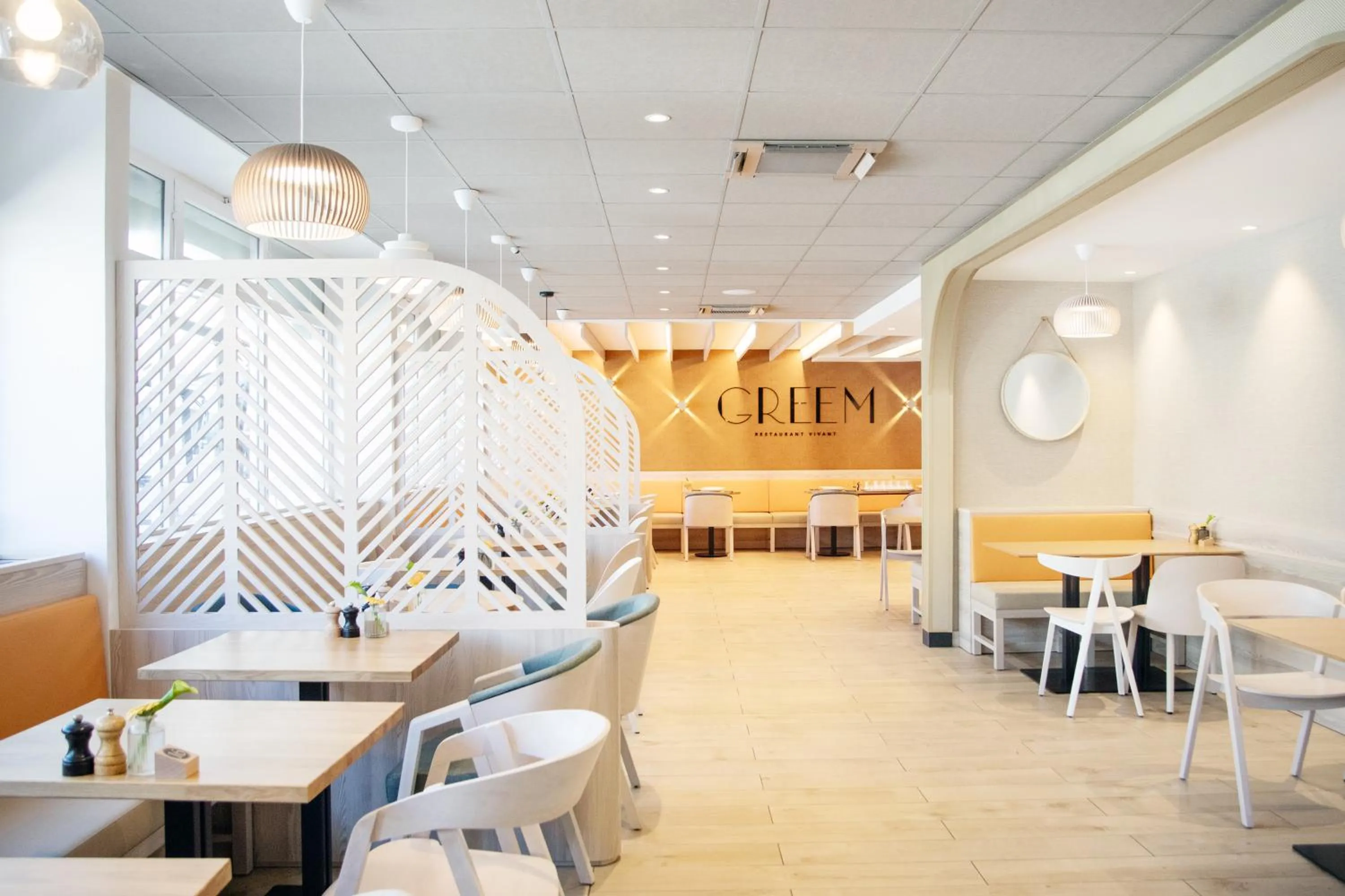 Restaurant/places to eat in Novotel Montpellier