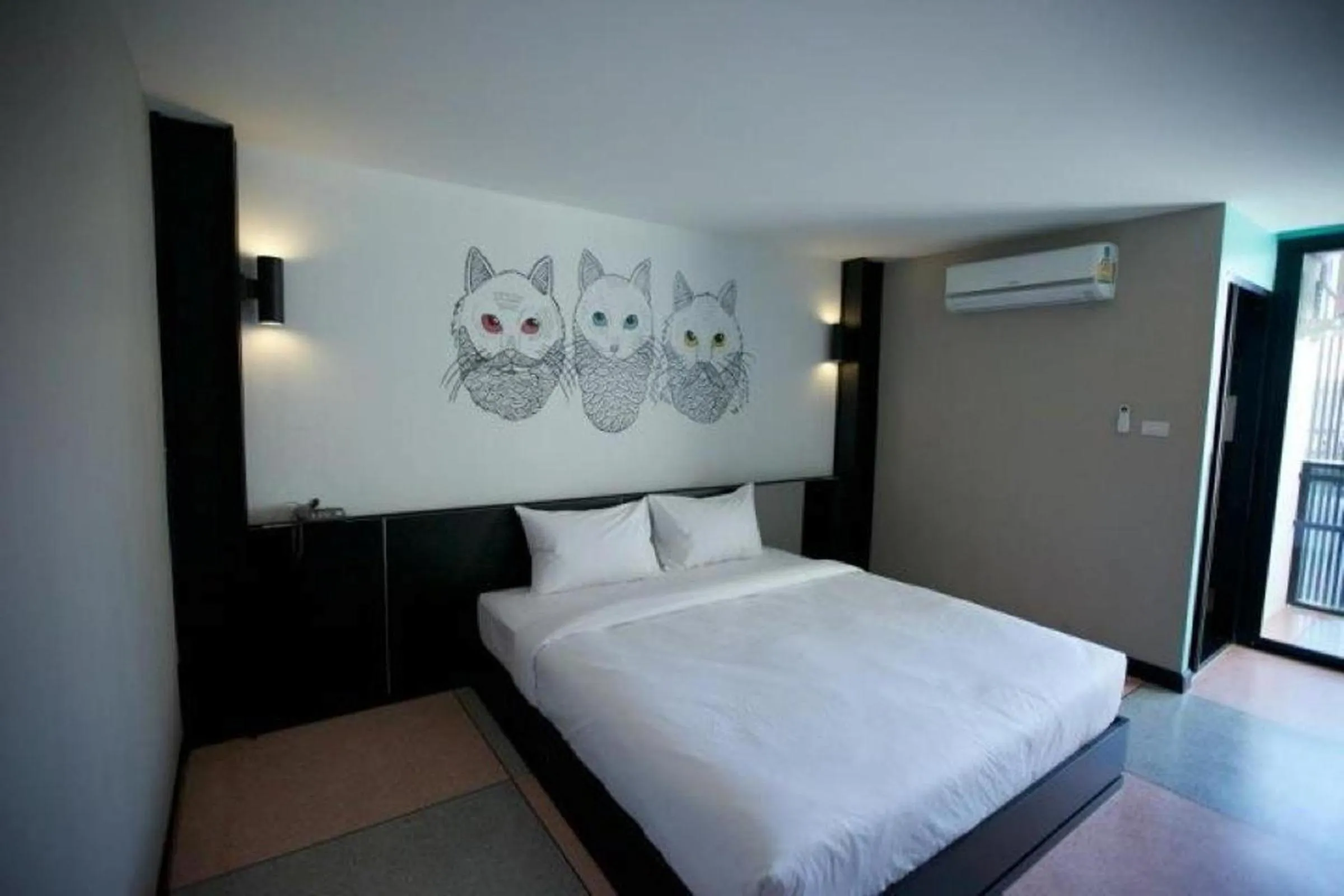 Bedroom, Bed in Pen Ta Hug Hotel