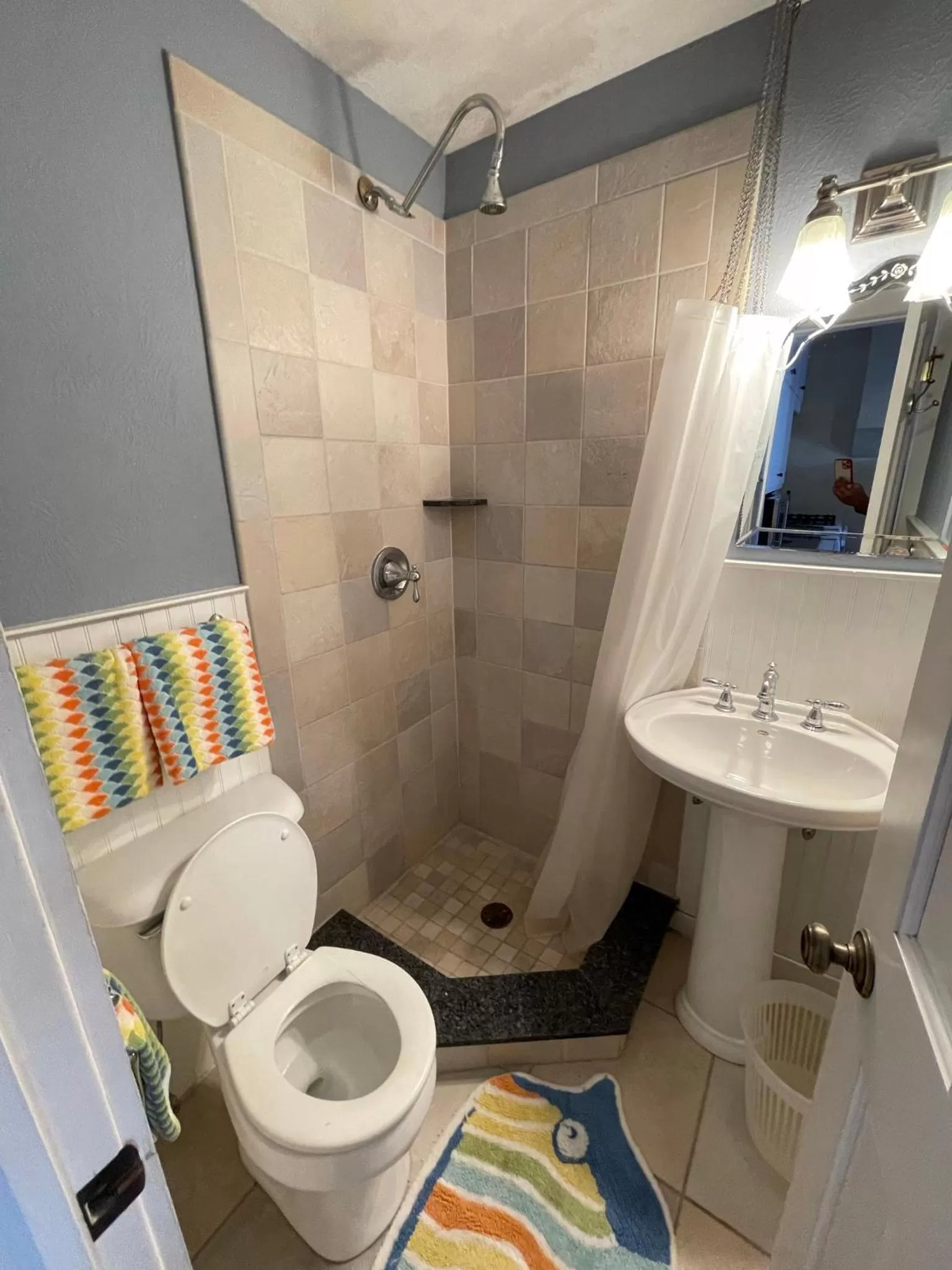 Bathroom in Harbor House Inn