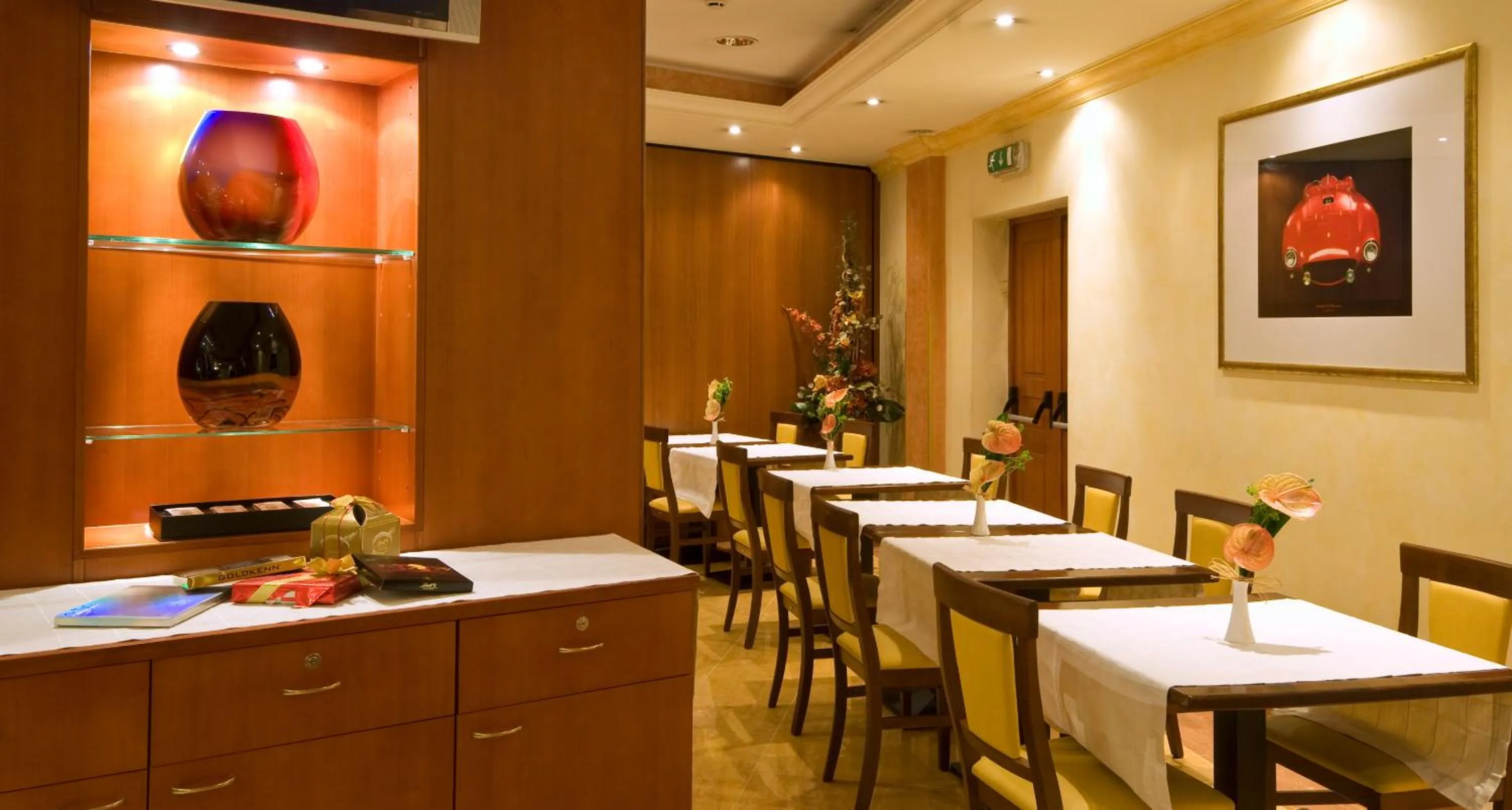 Restaurant/places to eat in AS Hotel Monza