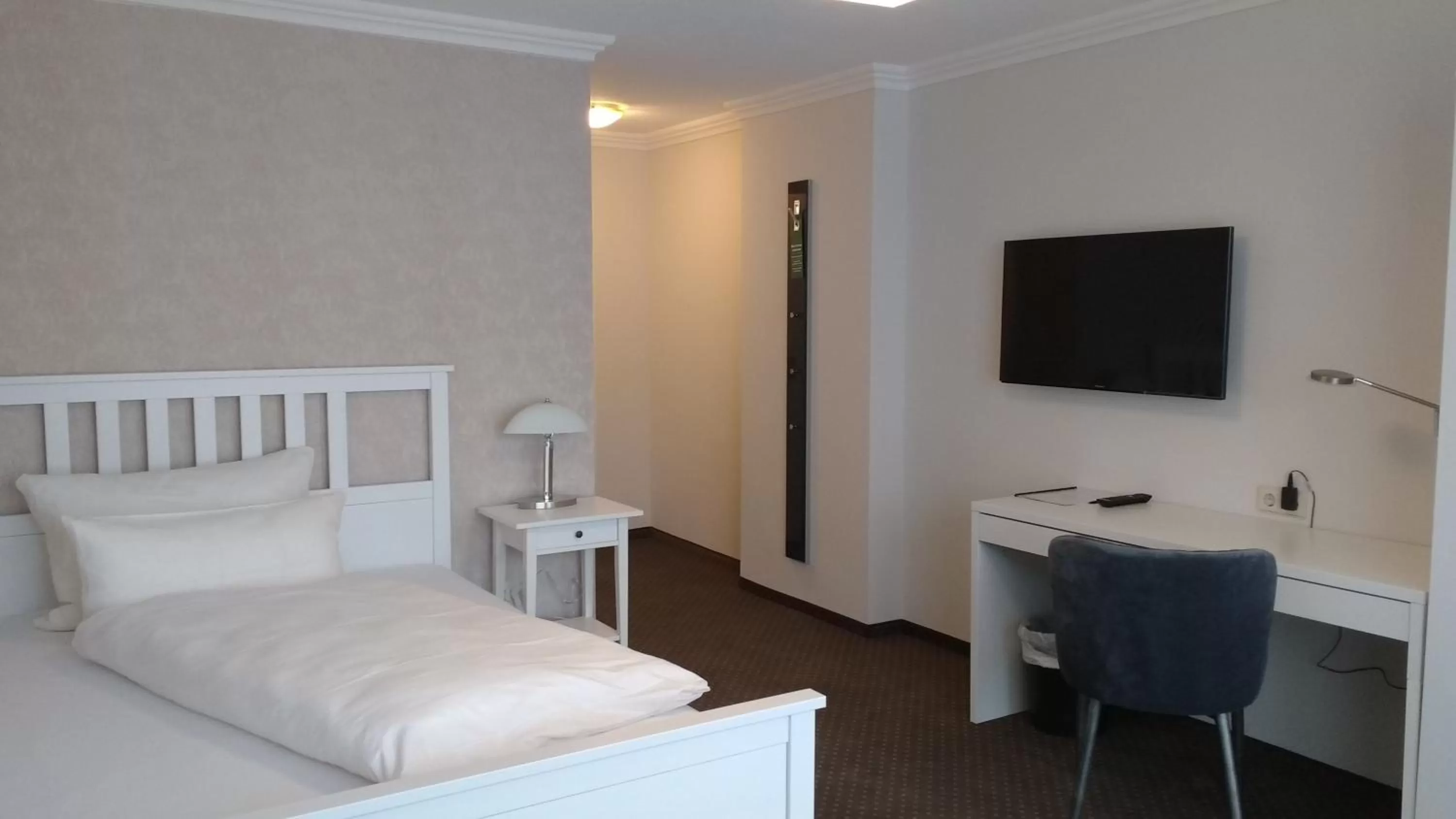 Bedroom, Bed in artHOTEL Bremen