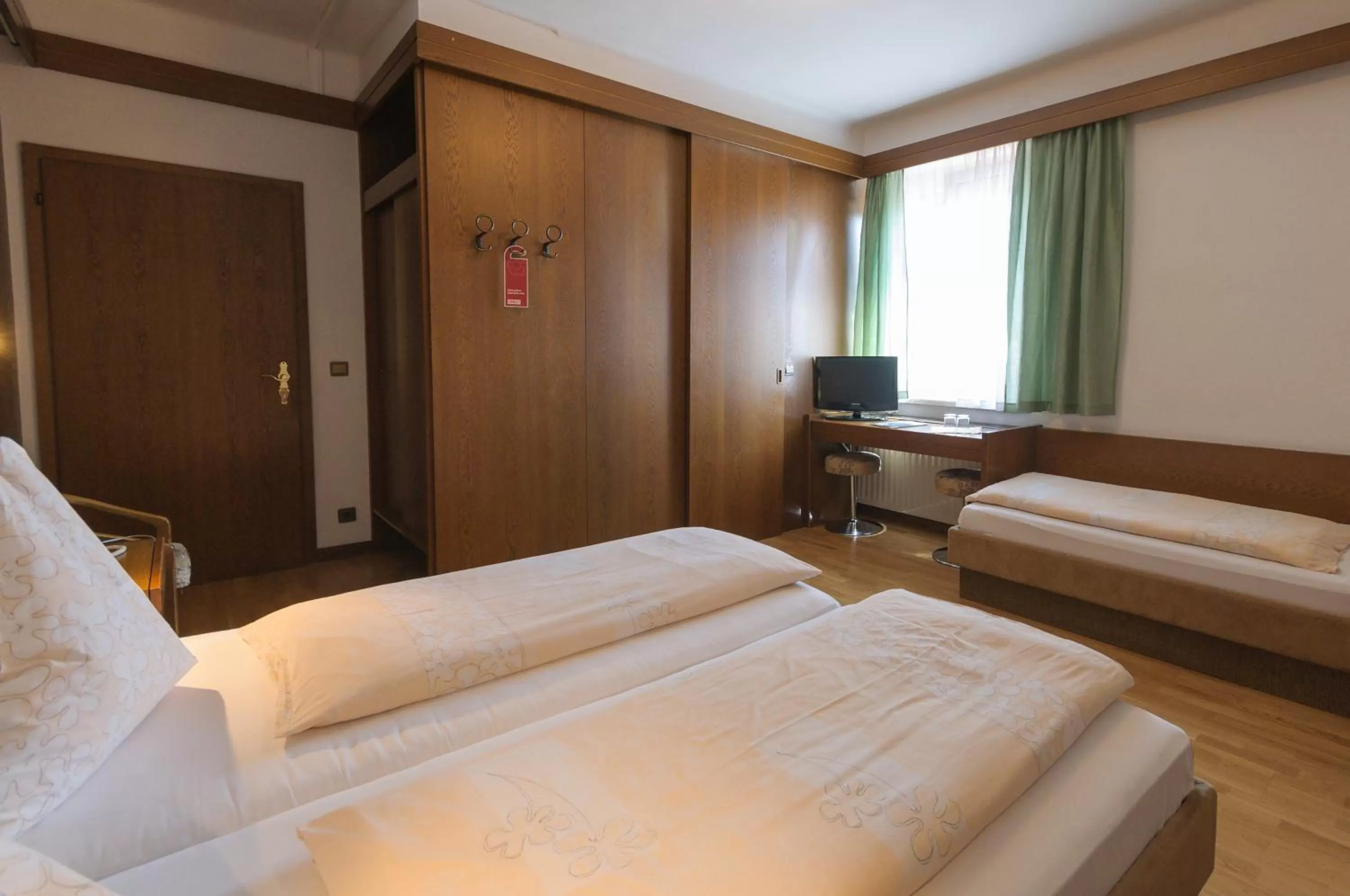 Decorative detail, Bed in Hotel Tautermann