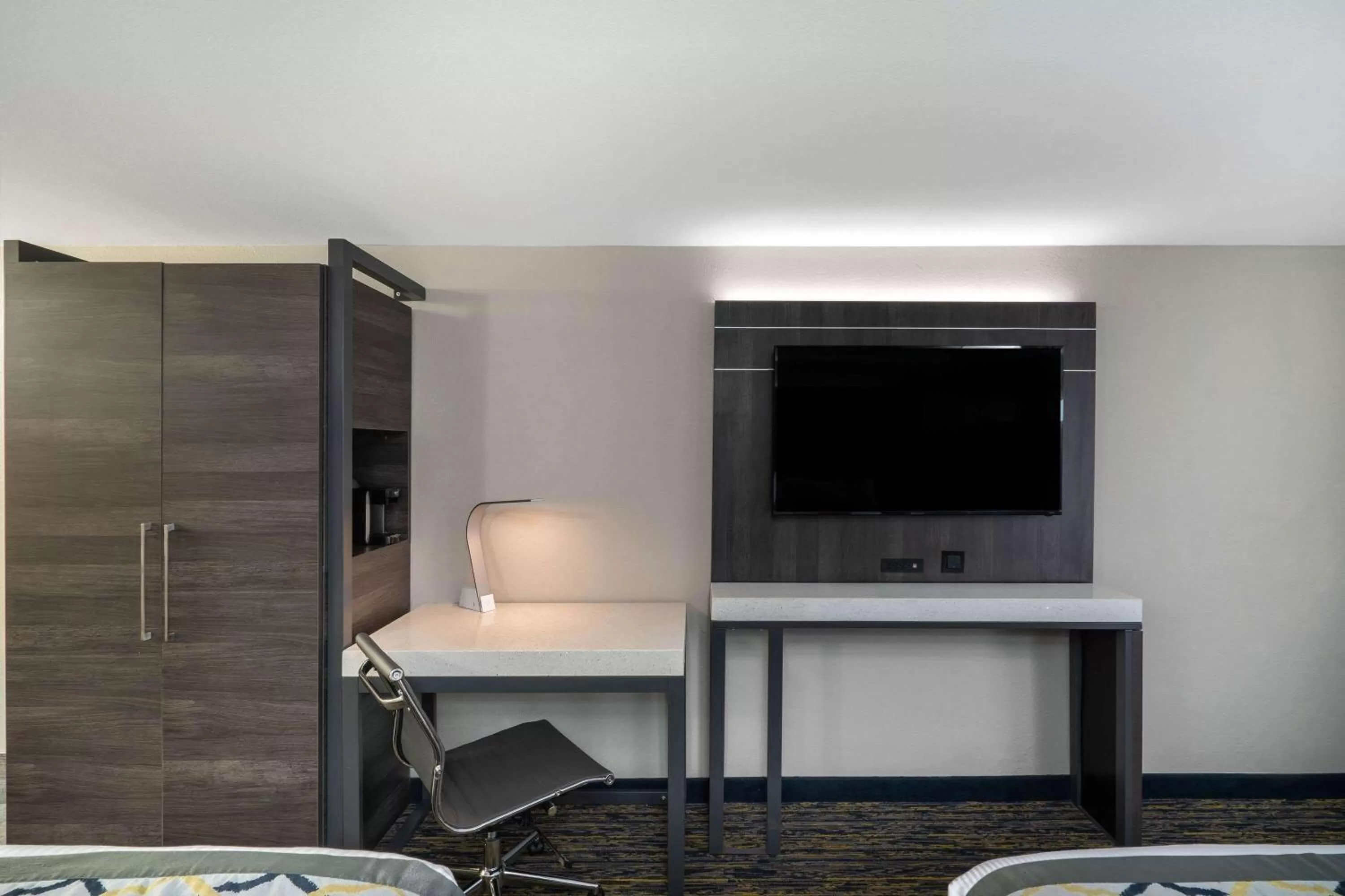 Photo of the whole room in Baymont by Wyndham Murfreesboro