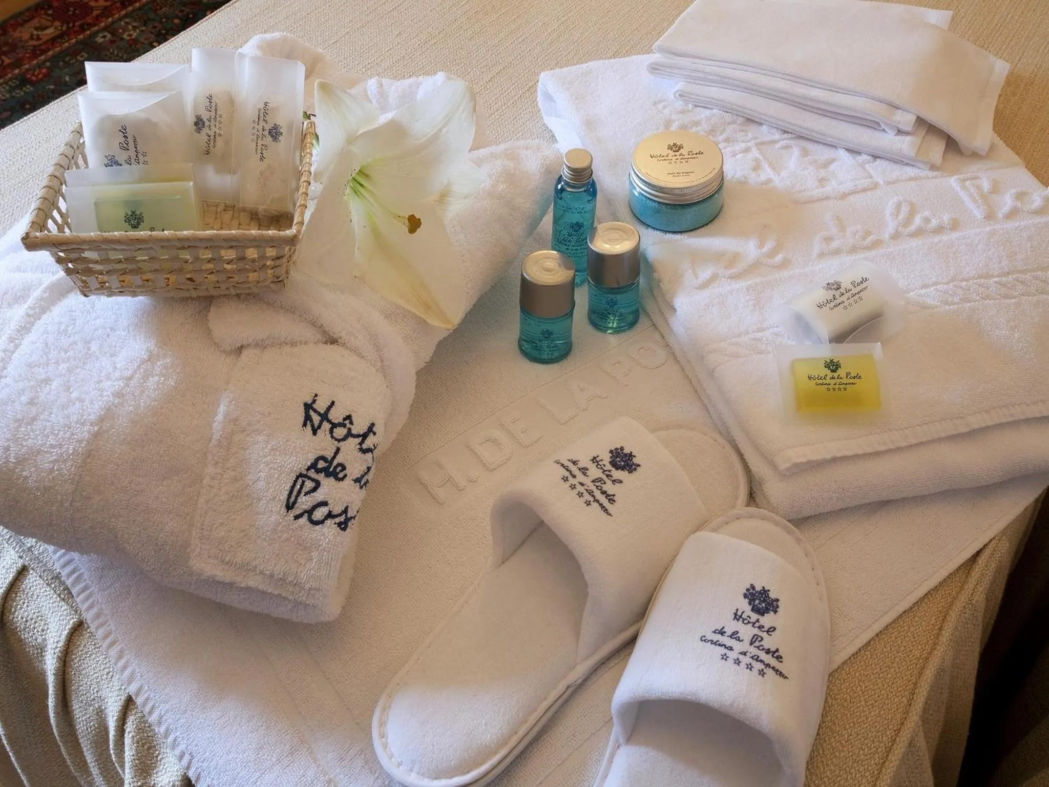 Shower in Hotel De La Poste