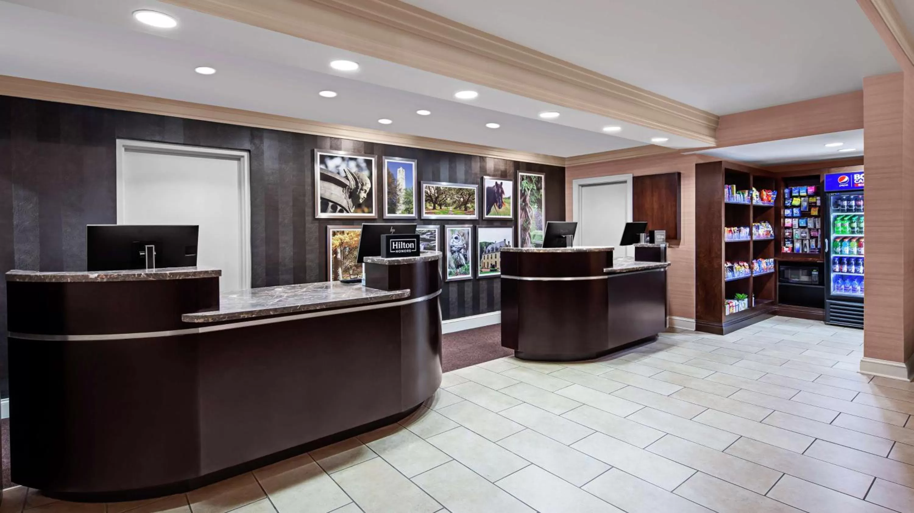 Lobby or reception in DoubleTree by Hilton Raleigh Durham Airport at Research Triangle Park