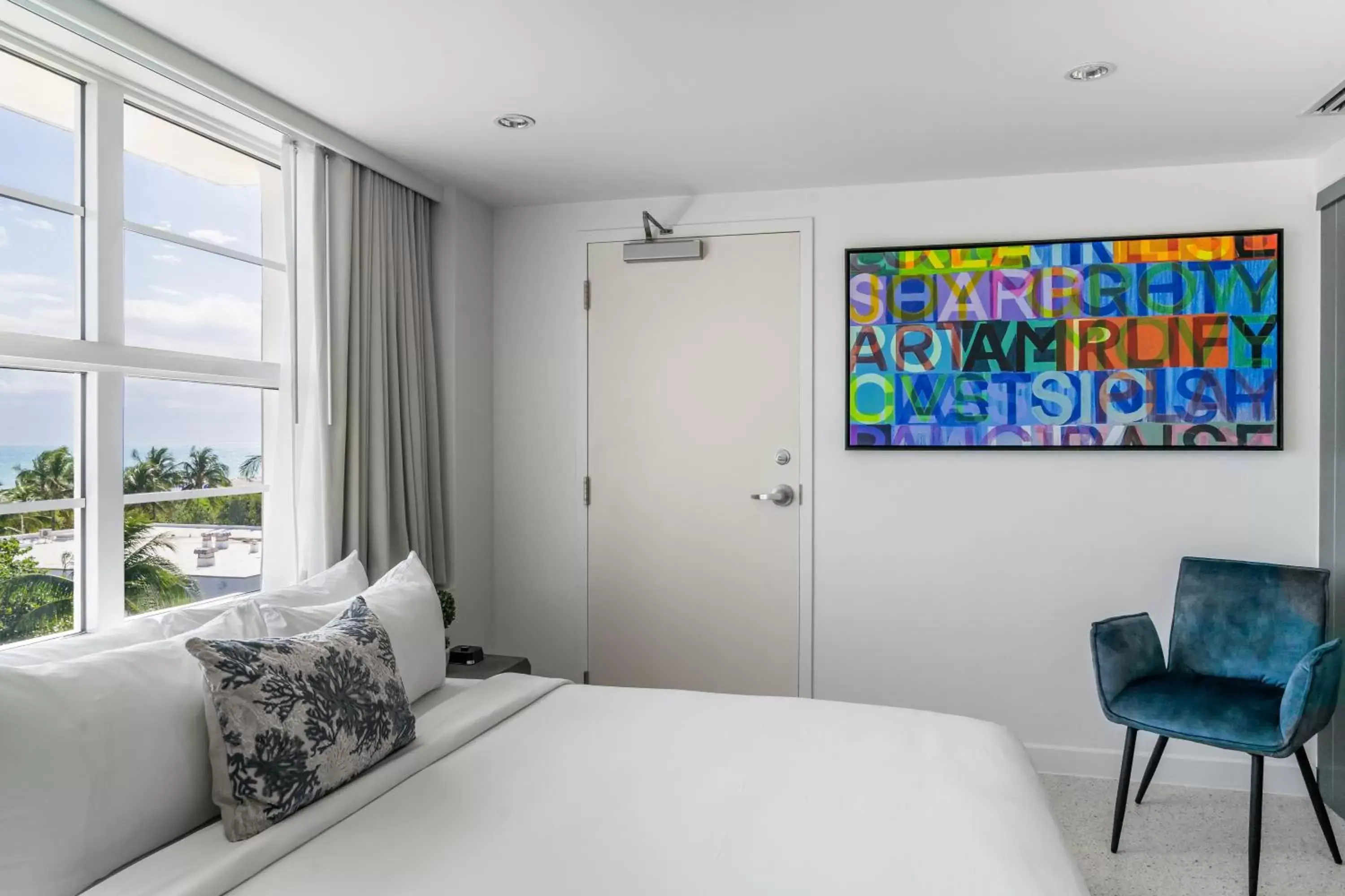 King Room with Sea View in Clevelander Hotel King Room with Sea View in Clevelander Hotel