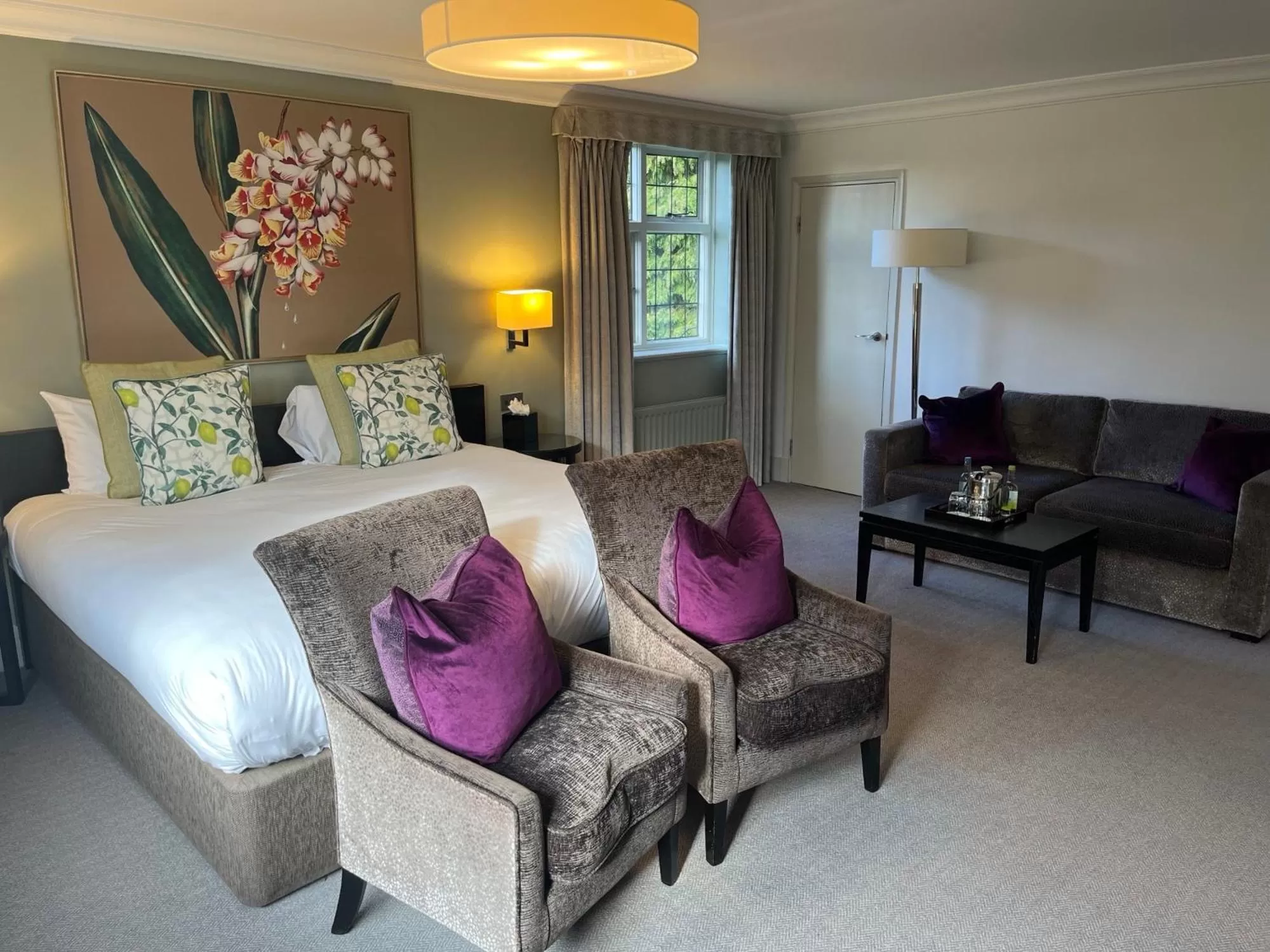 Bedroom in Hogarths Stone Manor