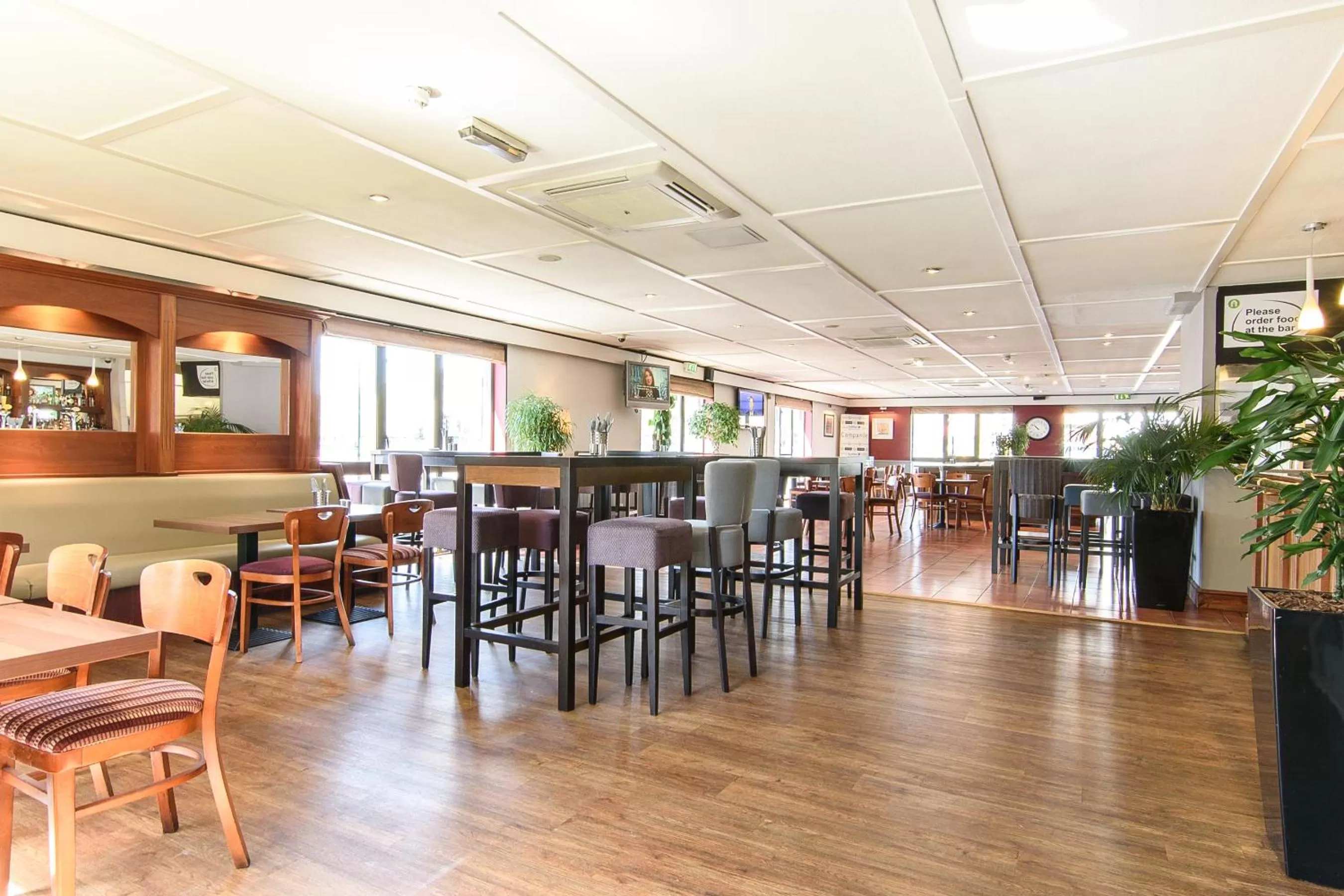 Restaurant/places to eat in Campanile Manchester