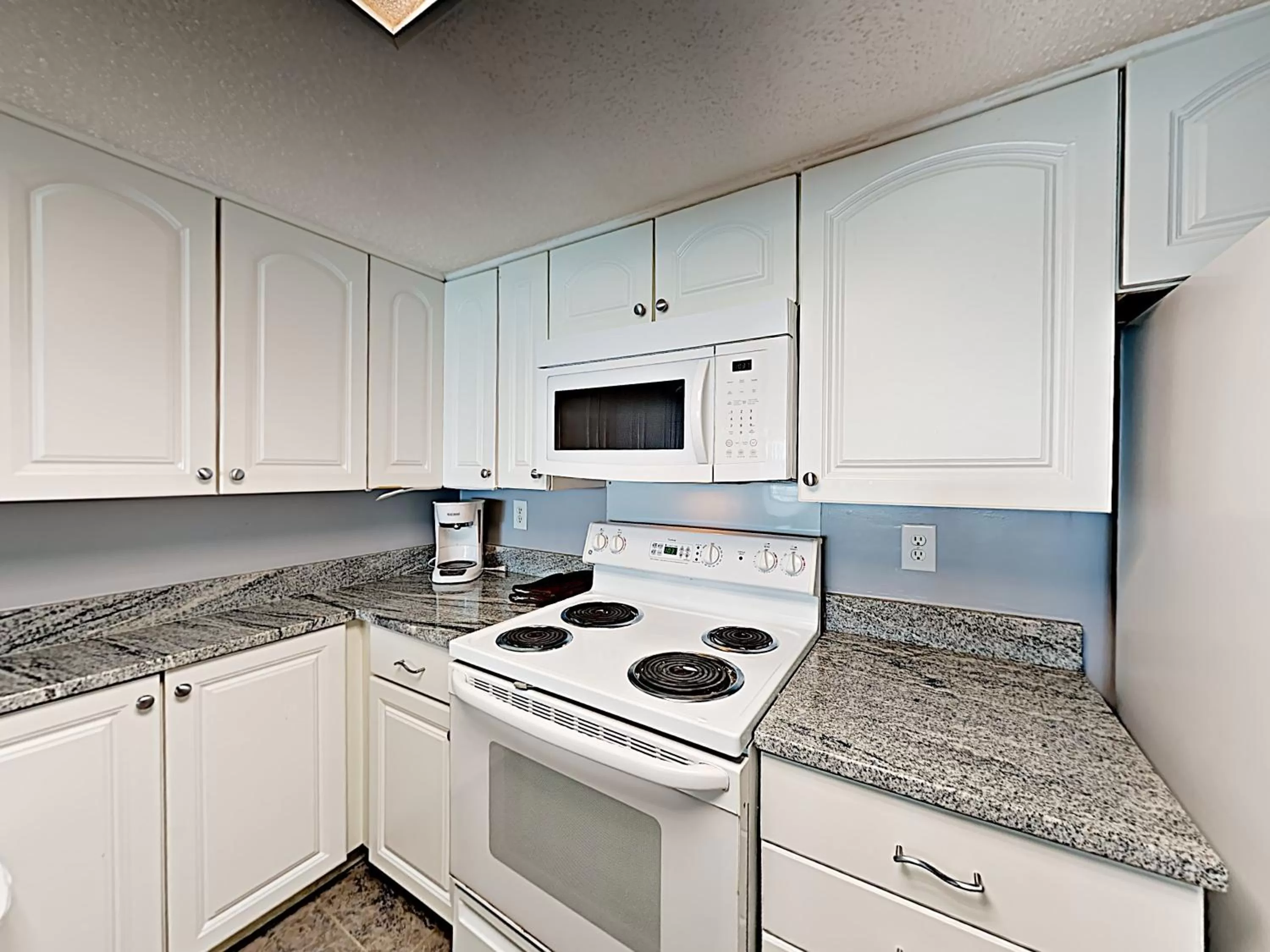 Kitchen or kitchenette in Beach Vacation Condos