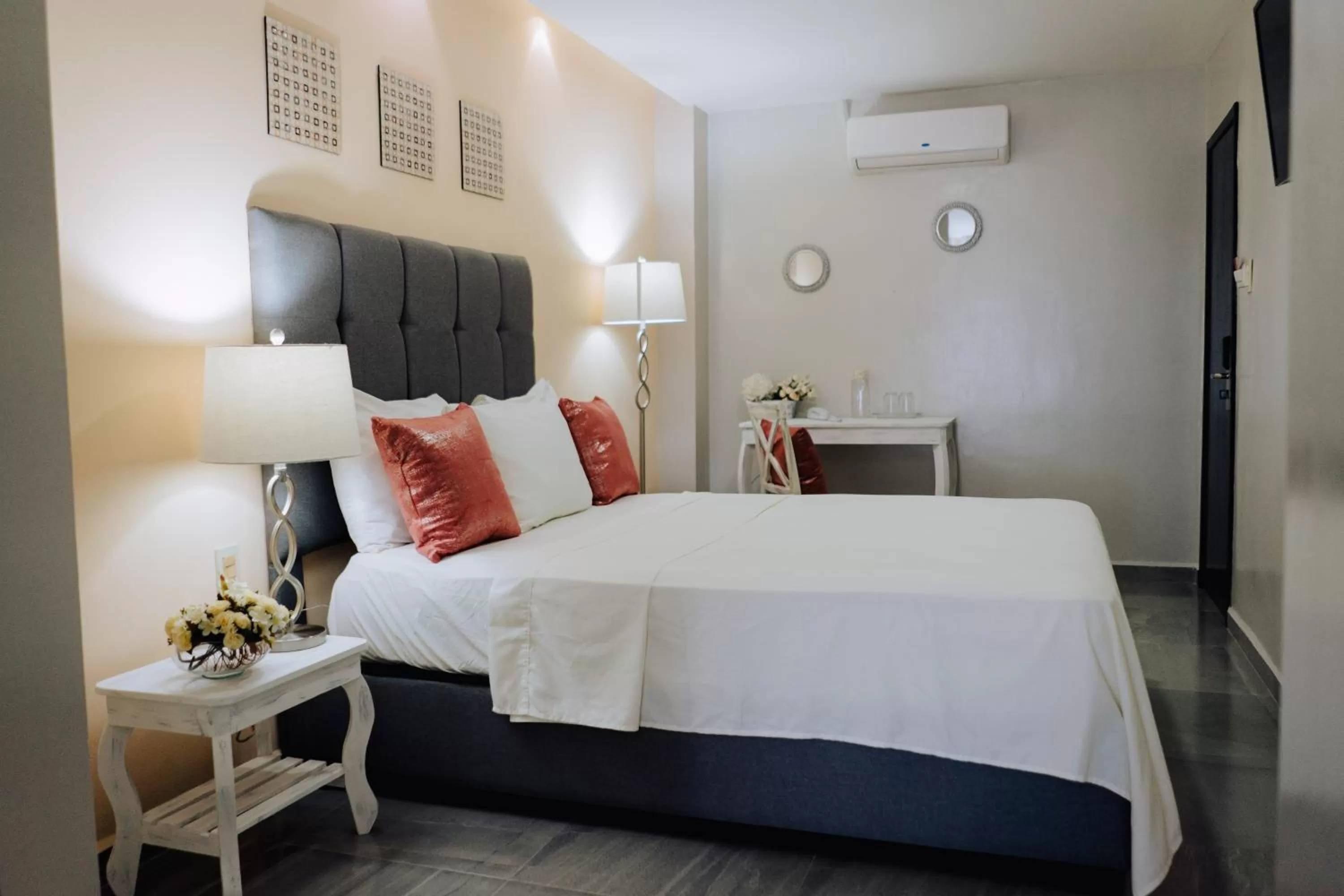 Photo of the whole room, Bed in Hotel Venedik