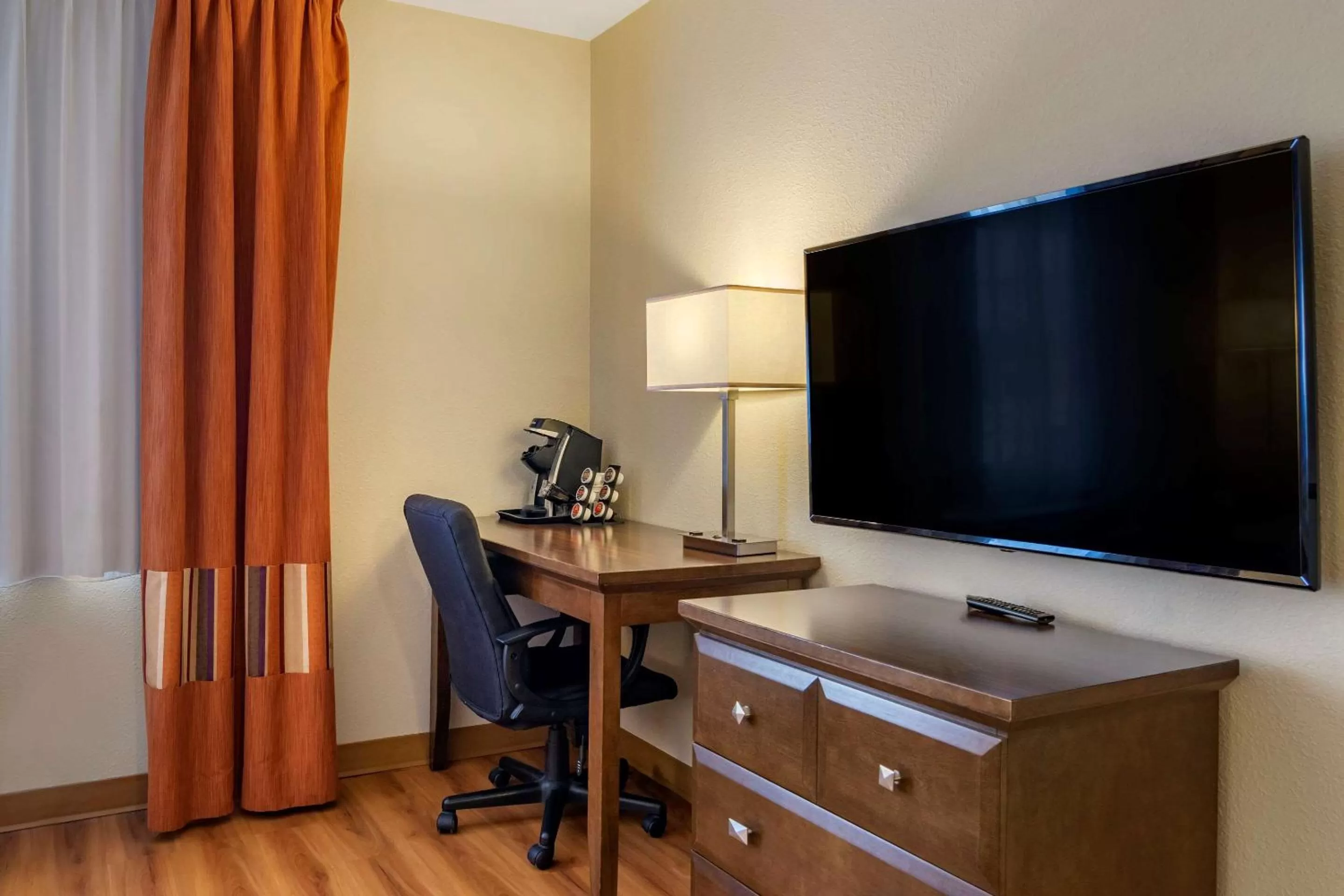 Photo of the whole room in Quality Inn & Suites