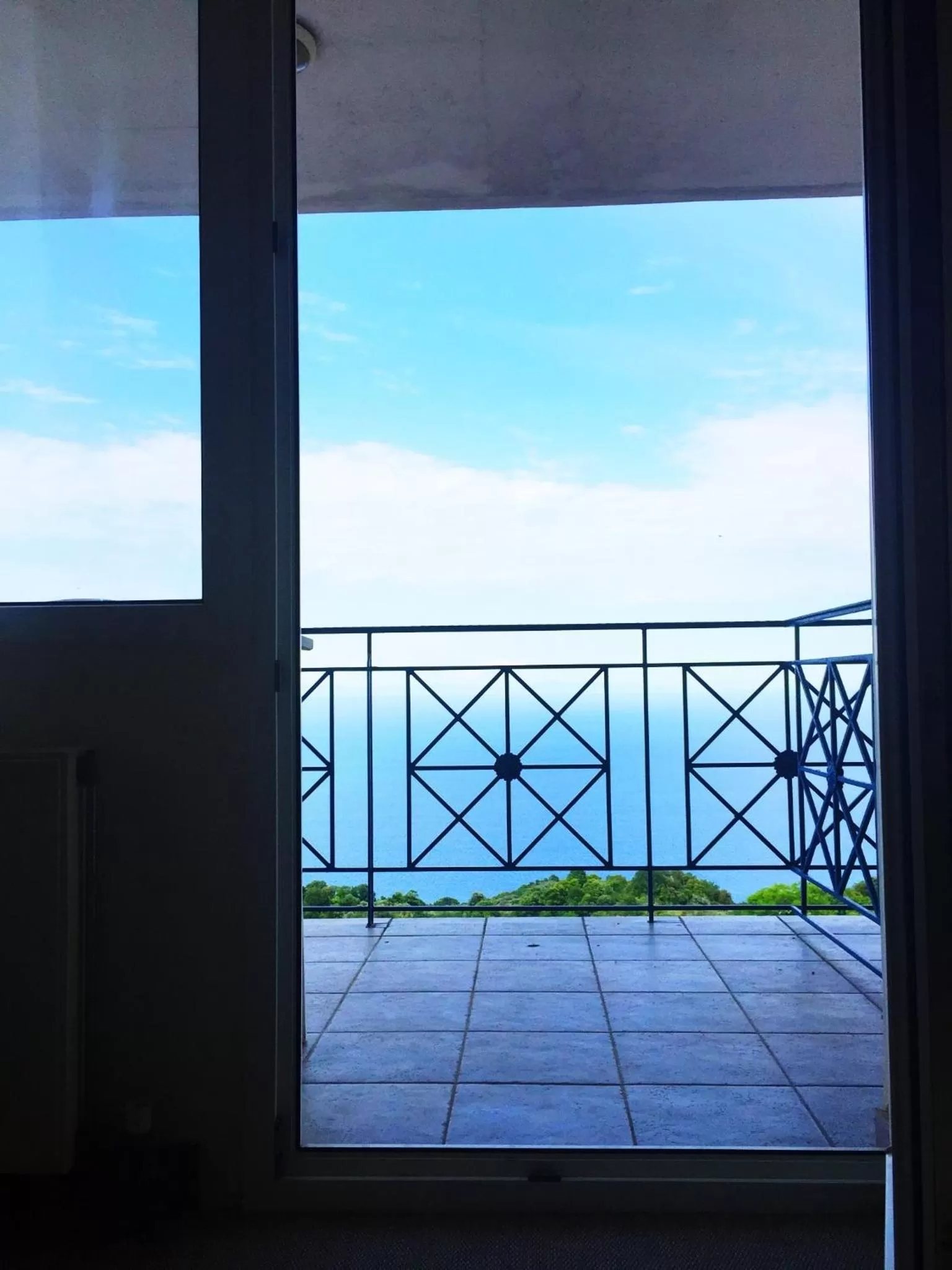 Day in Hotel Christina - Happy Days