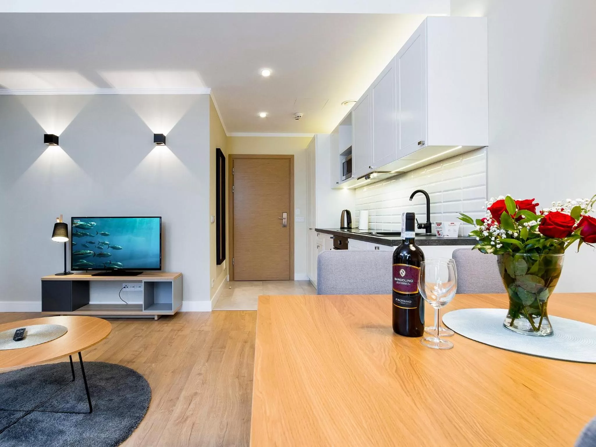 TV and multimedia in Riverside Aparthotel Cracow