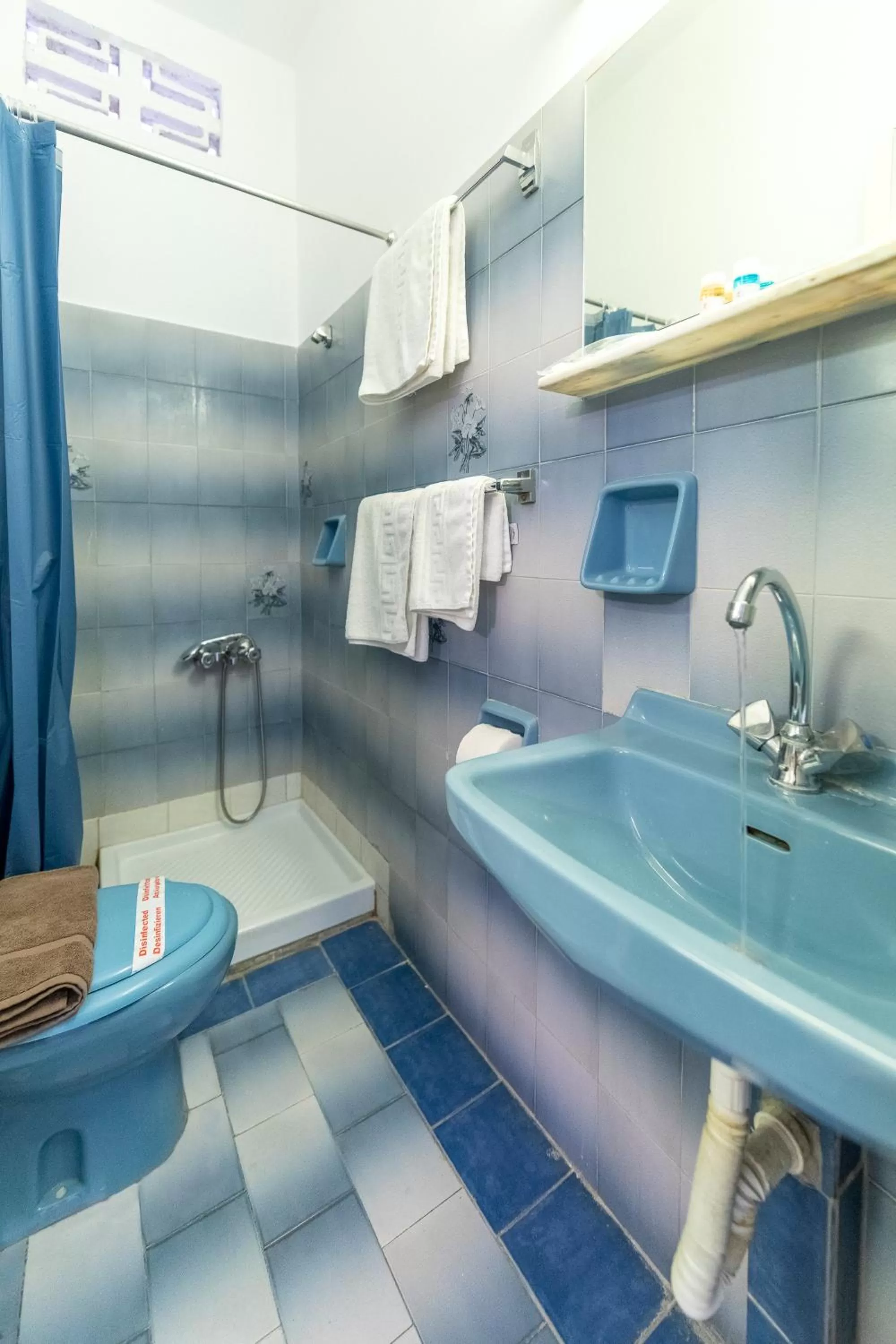 Bathroom in ROY Hotel