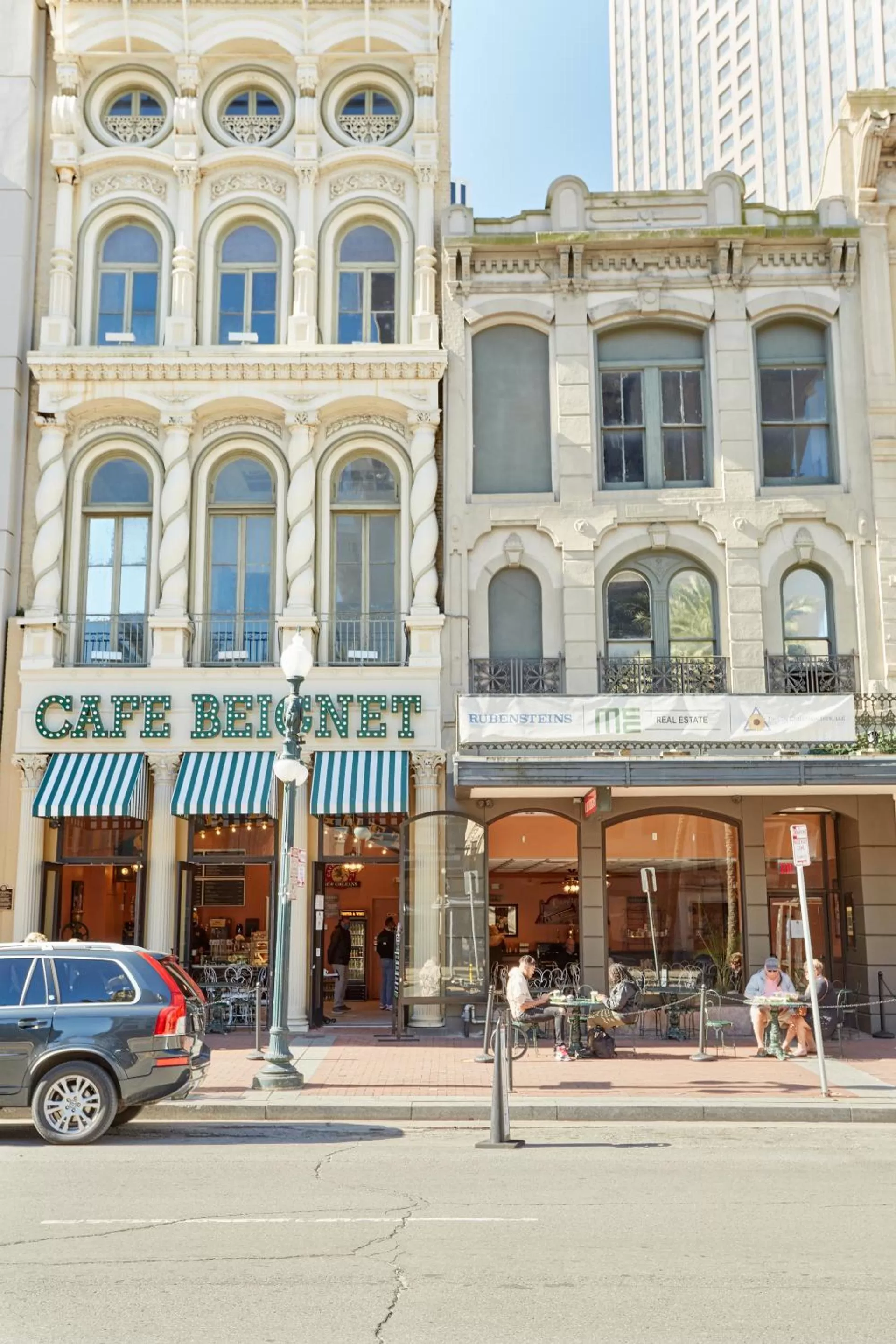 Sonder at The Vitascope