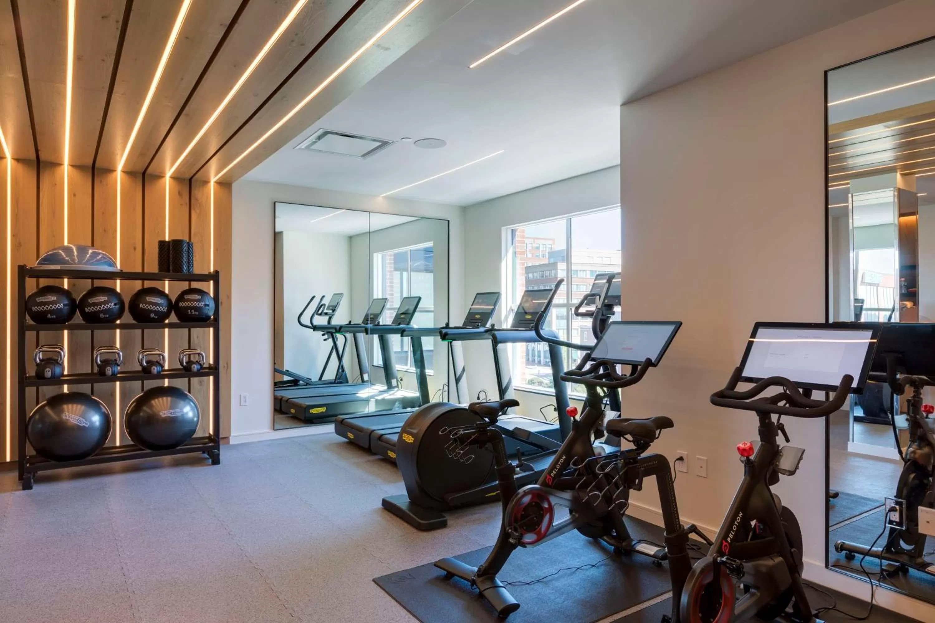 Fitness centre/facilities in Canopy By Hilton Portland Waterfront