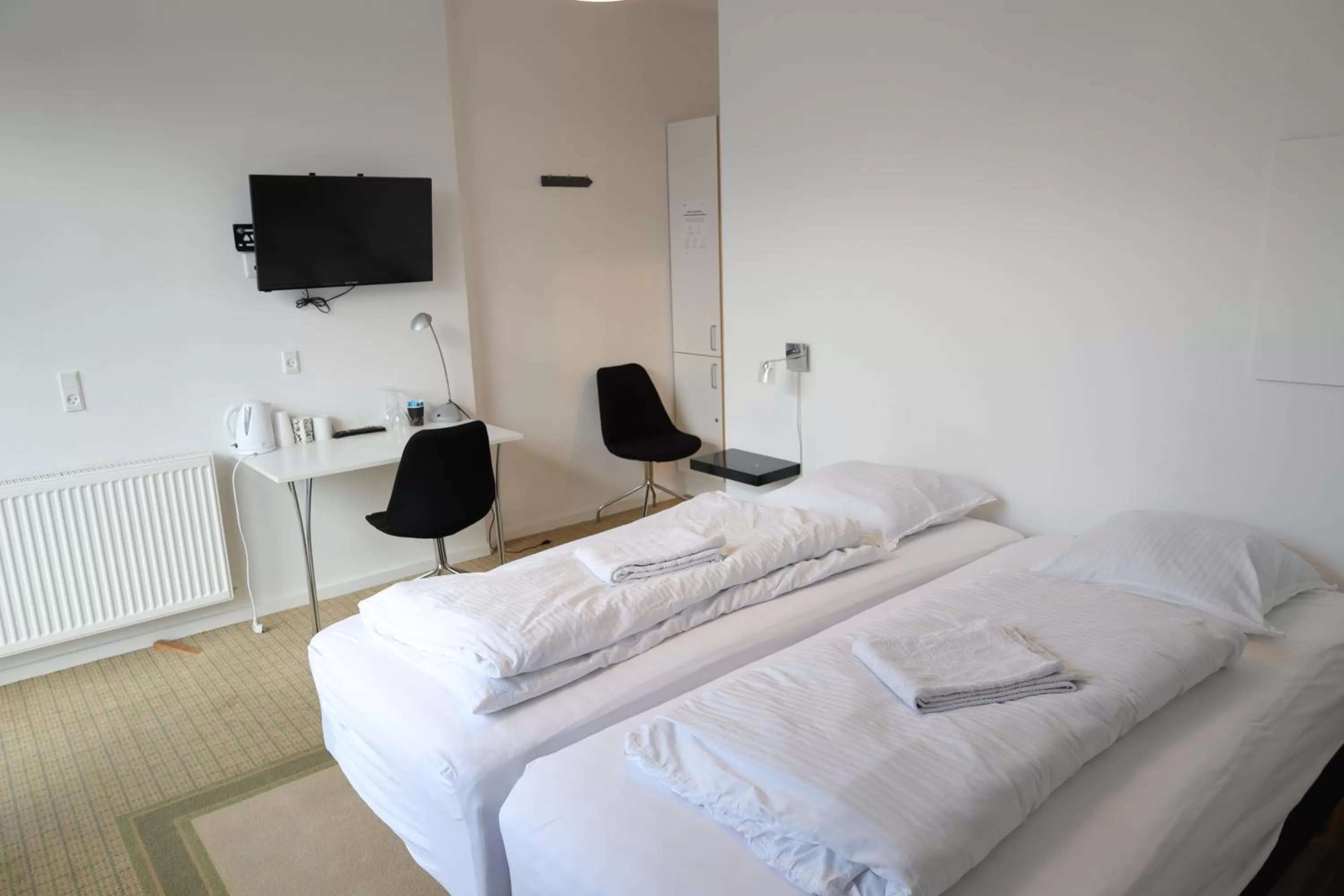 Bed in Motel Sindal