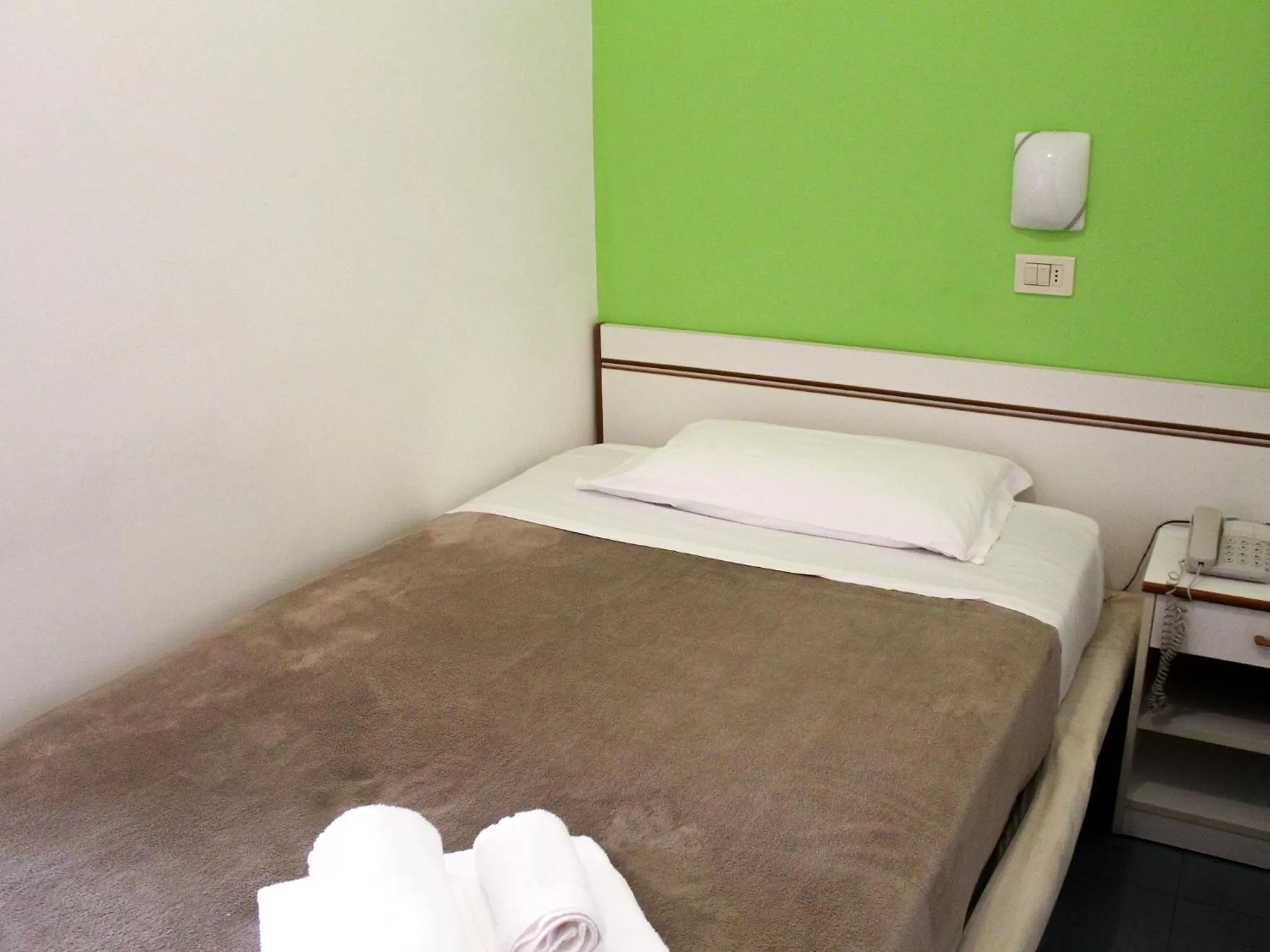 Bed in Base Hotel Helios Colazione disponibile fino alle 12