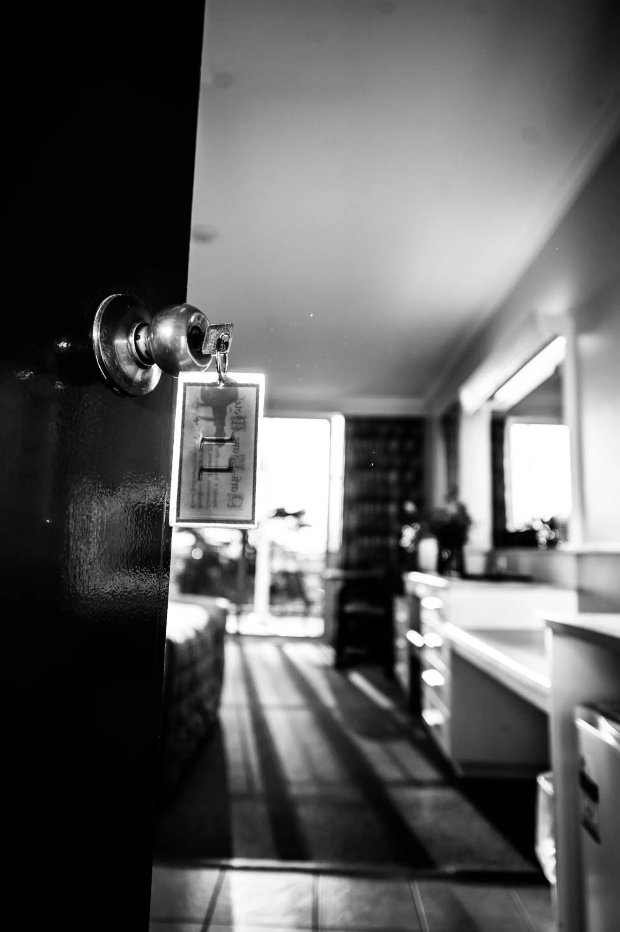 Photo of the whole room in Parklane Motel