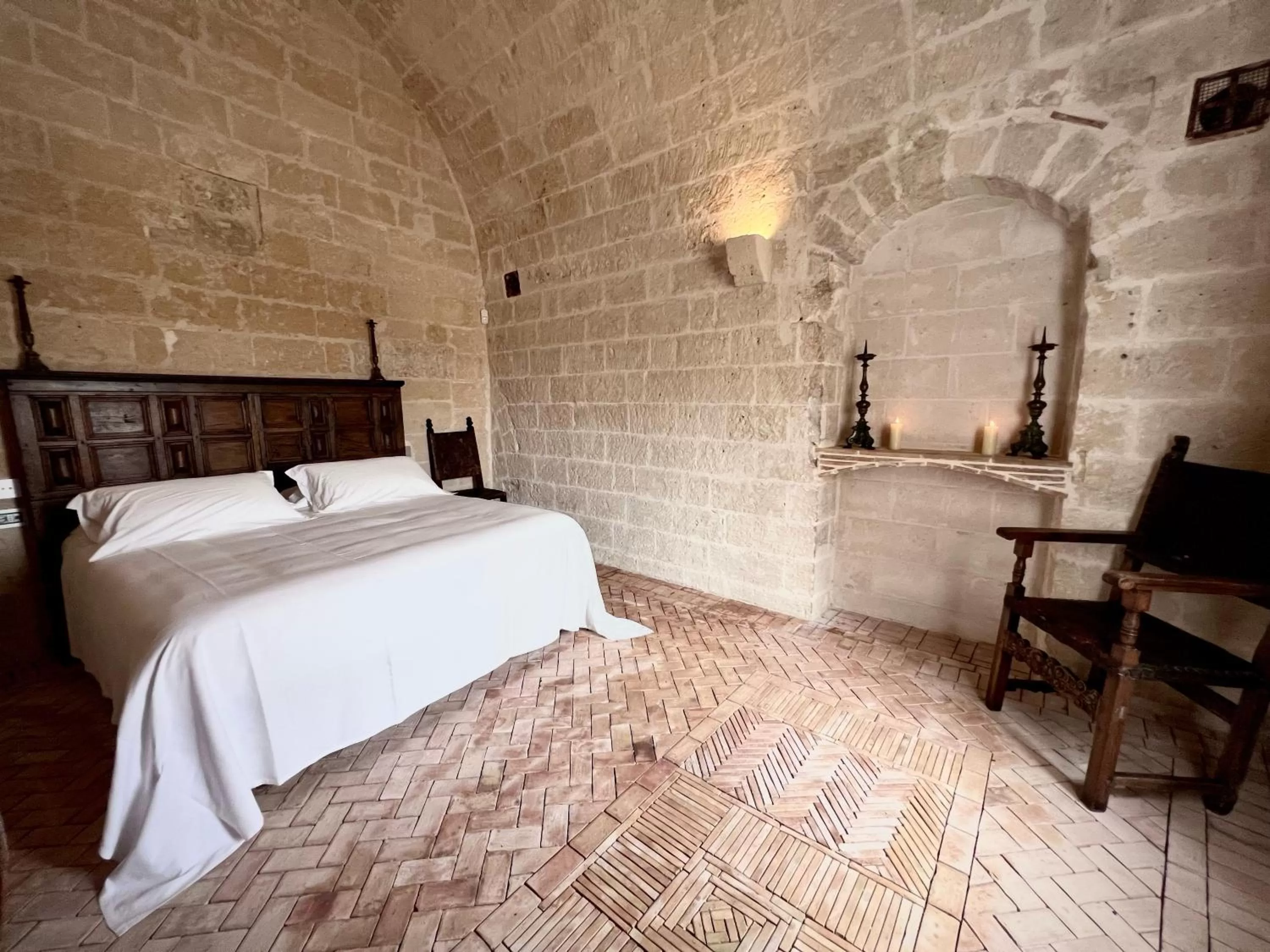 Bedroom, Bed in Sextantio Le Grotte Della Civita