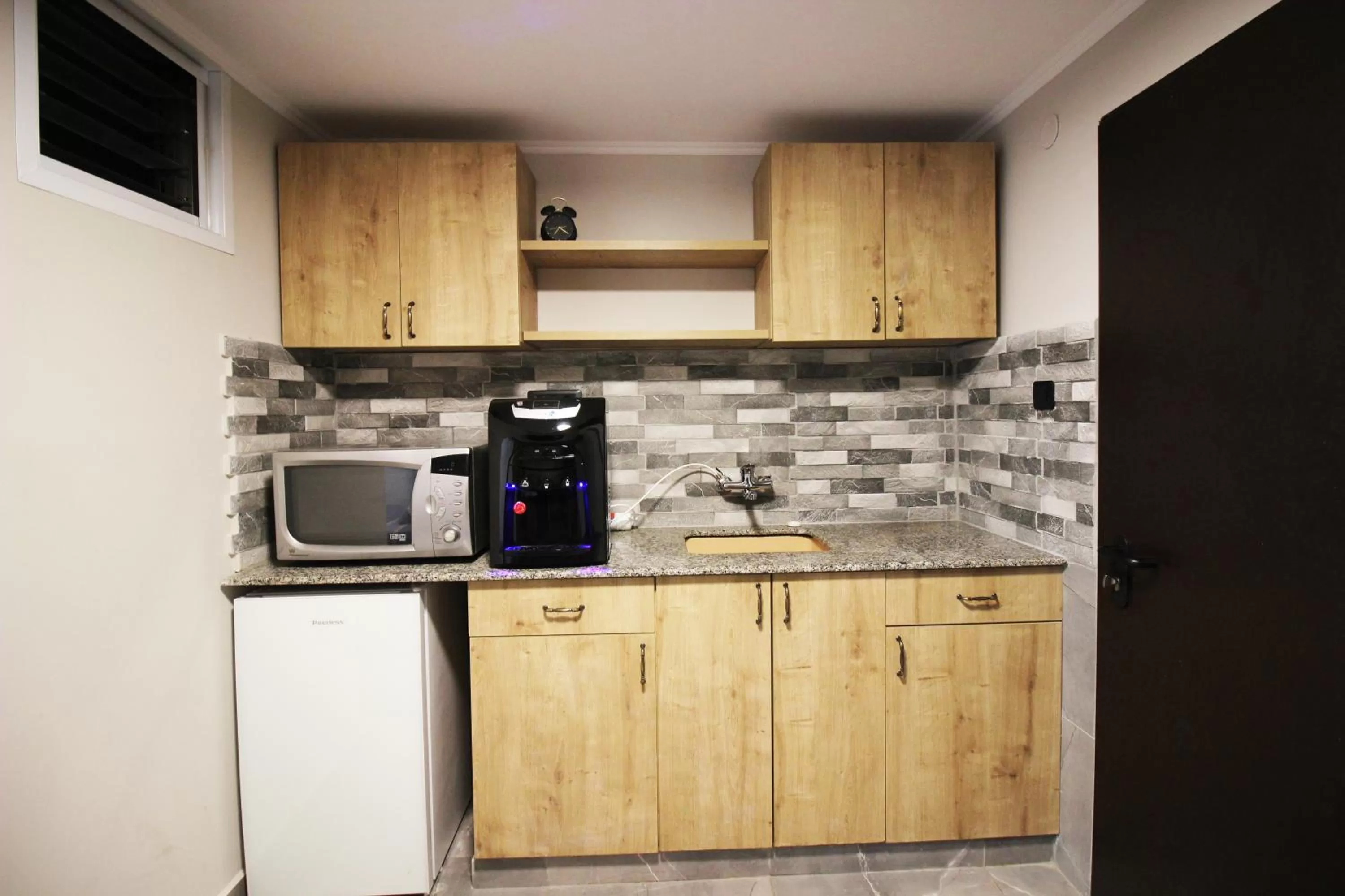 Living room in Sunset Inn