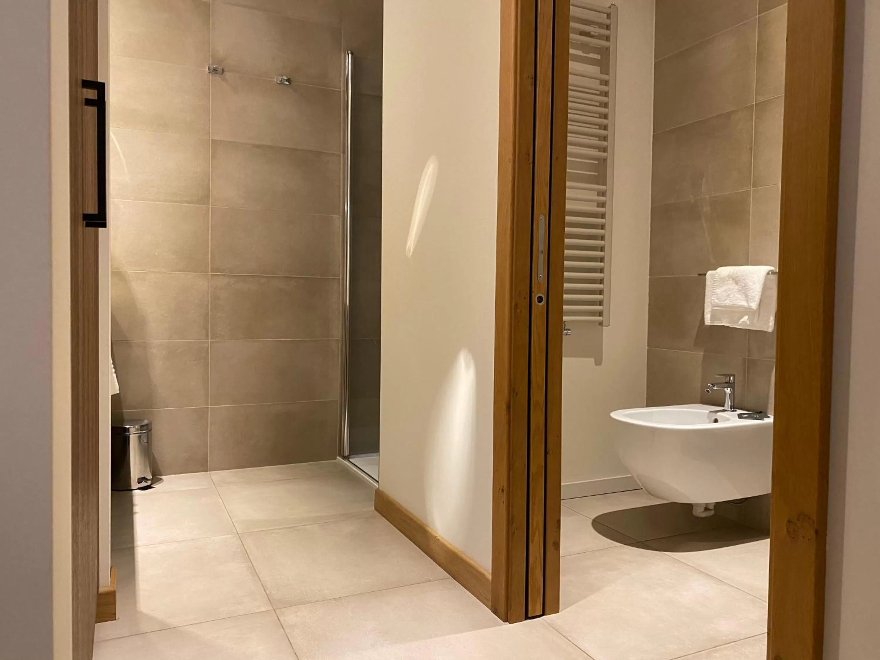 Shower in Dolomeet Boutique Hotel