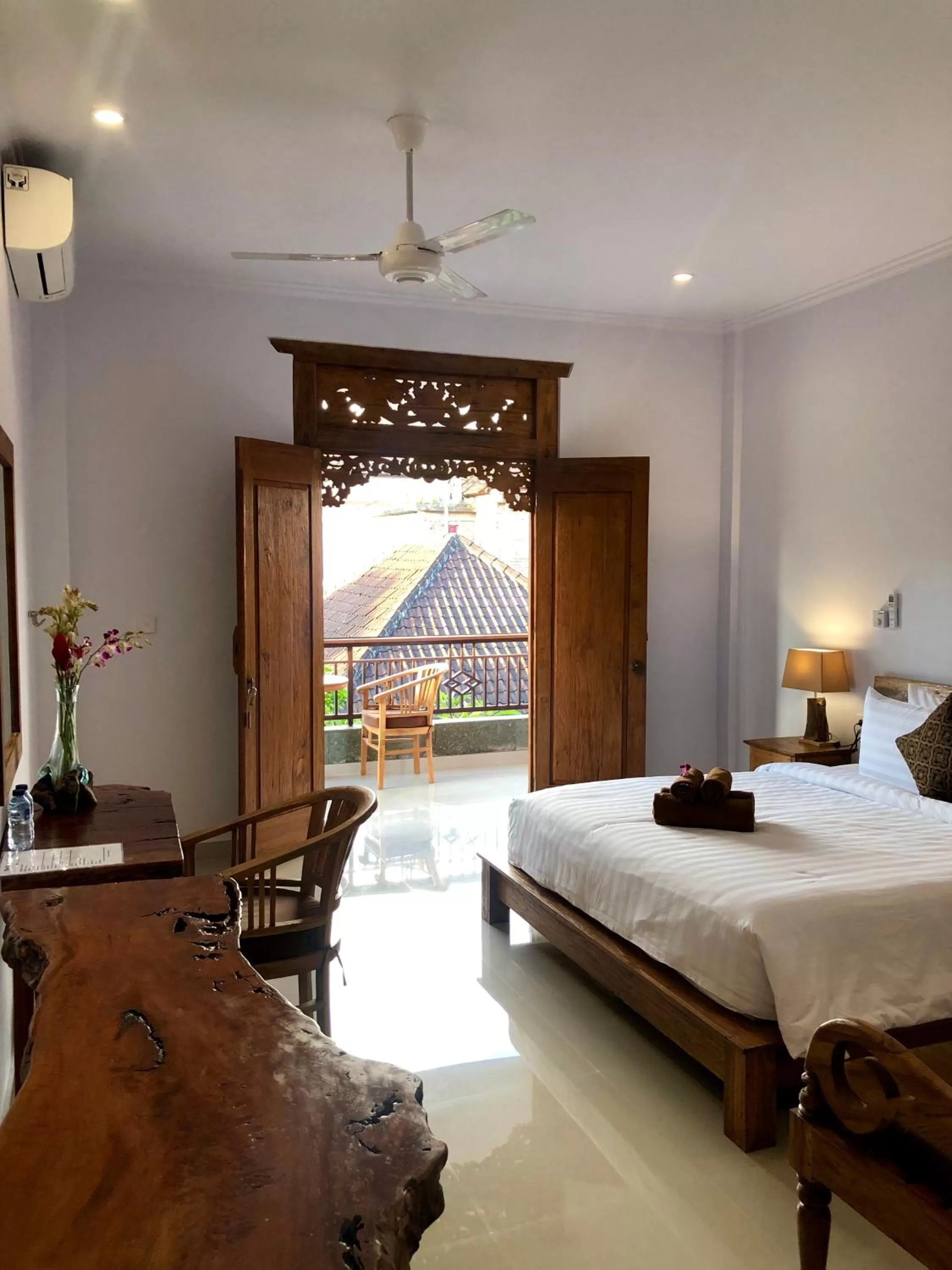 Bed in The Hidden Bali Inn