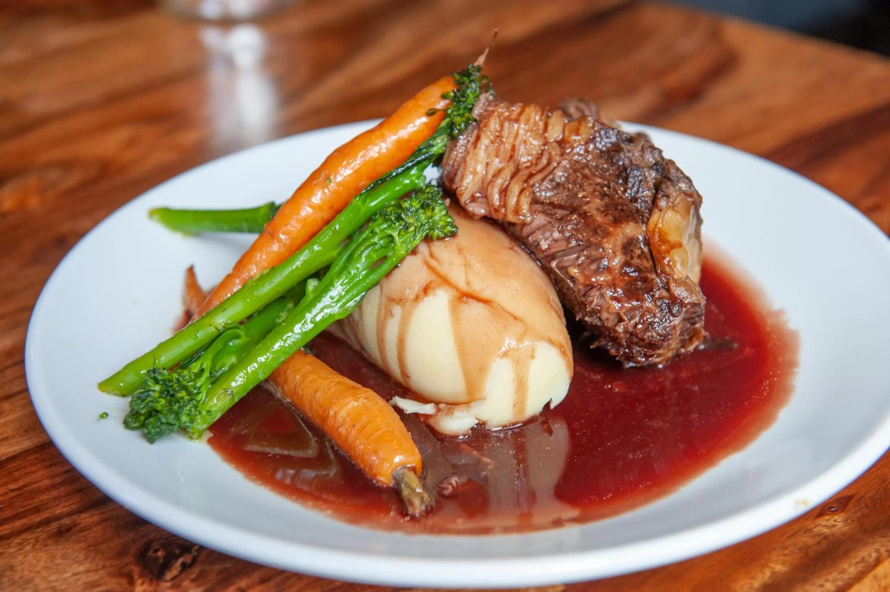 Restaurant/places to eat in The Lion Hotel