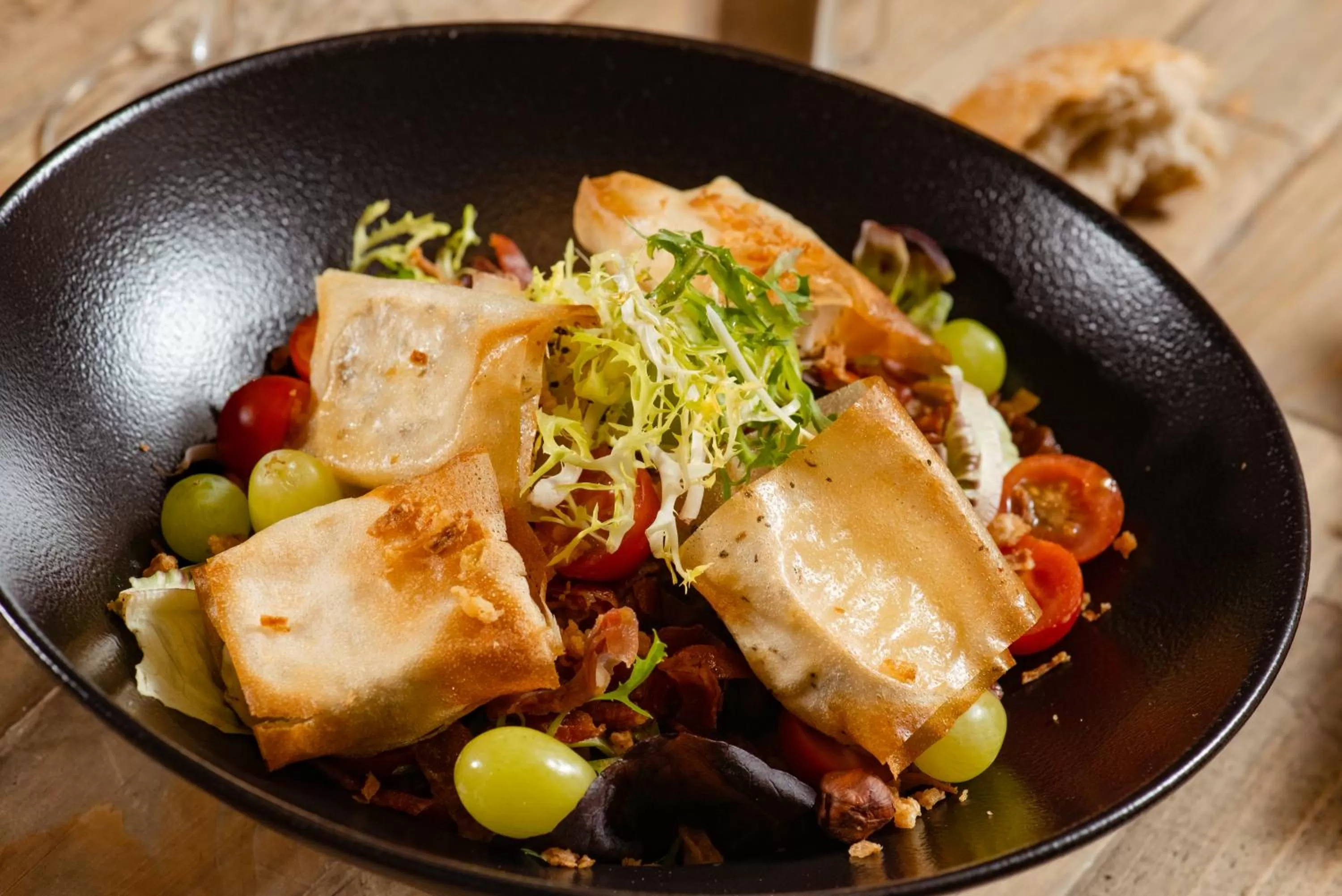 Food and drinks in Mercure Lyon Est Chaponnay