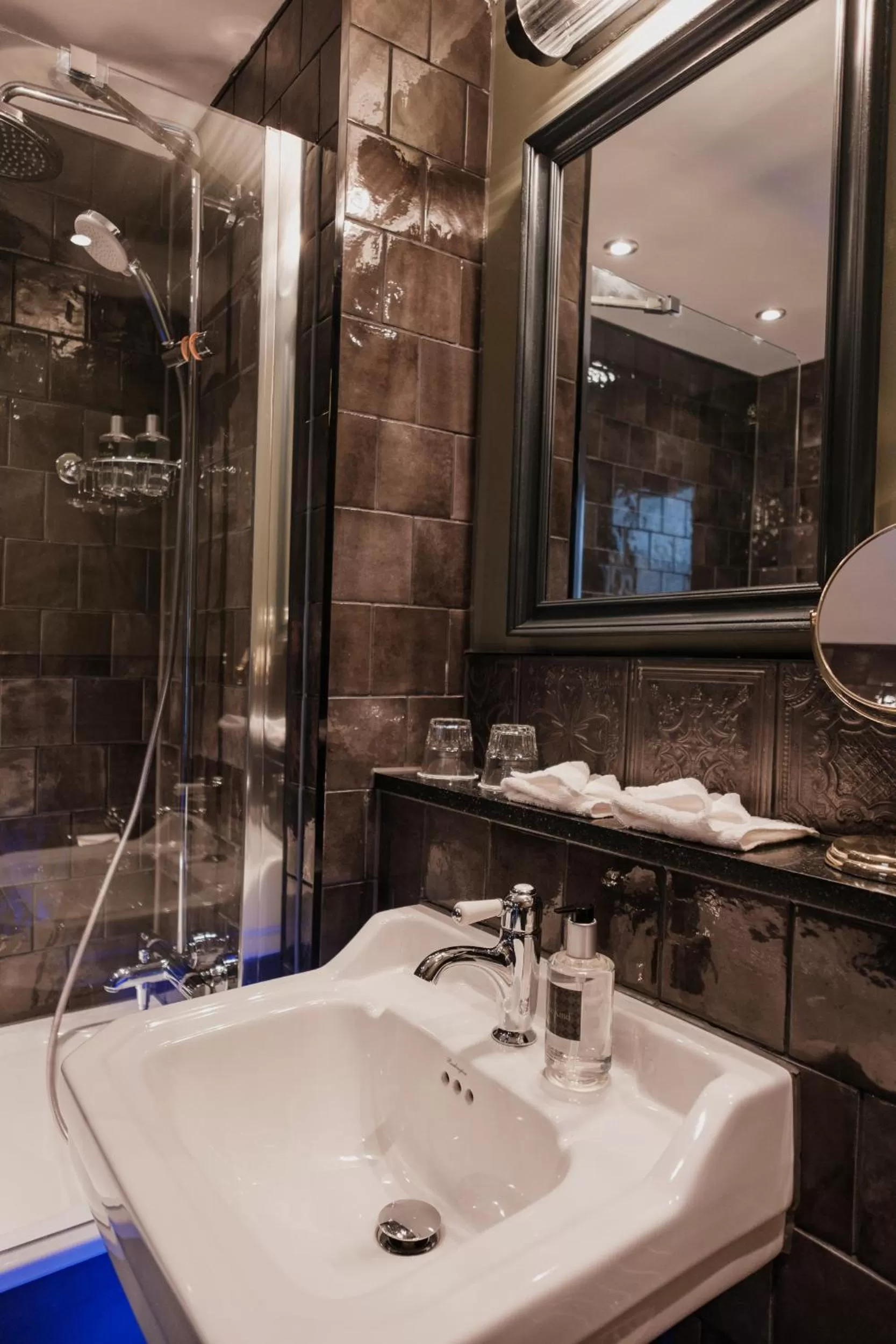 Bathroom in The Sanctuary House Hotel
