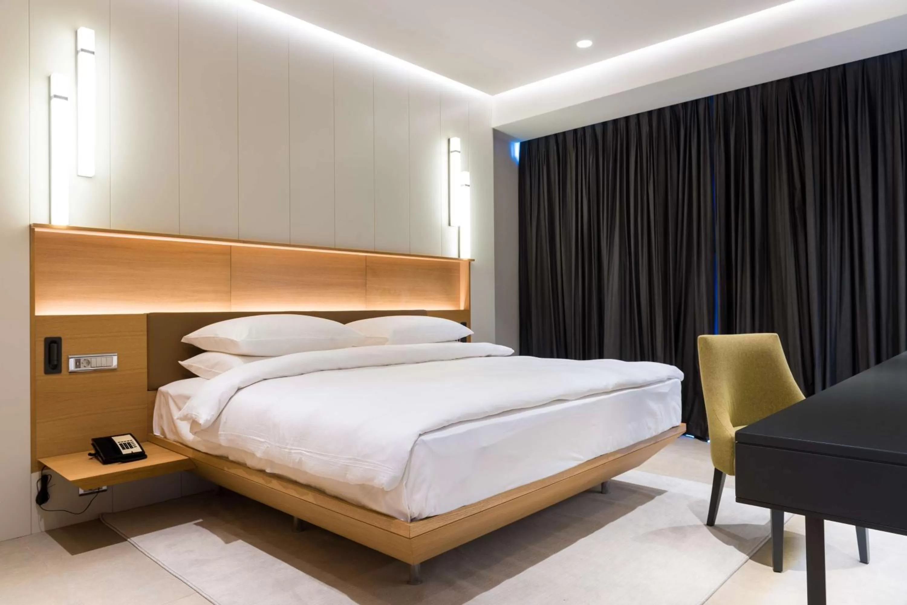 Bedroom in Radisson Hotel Dakar Diamniadio