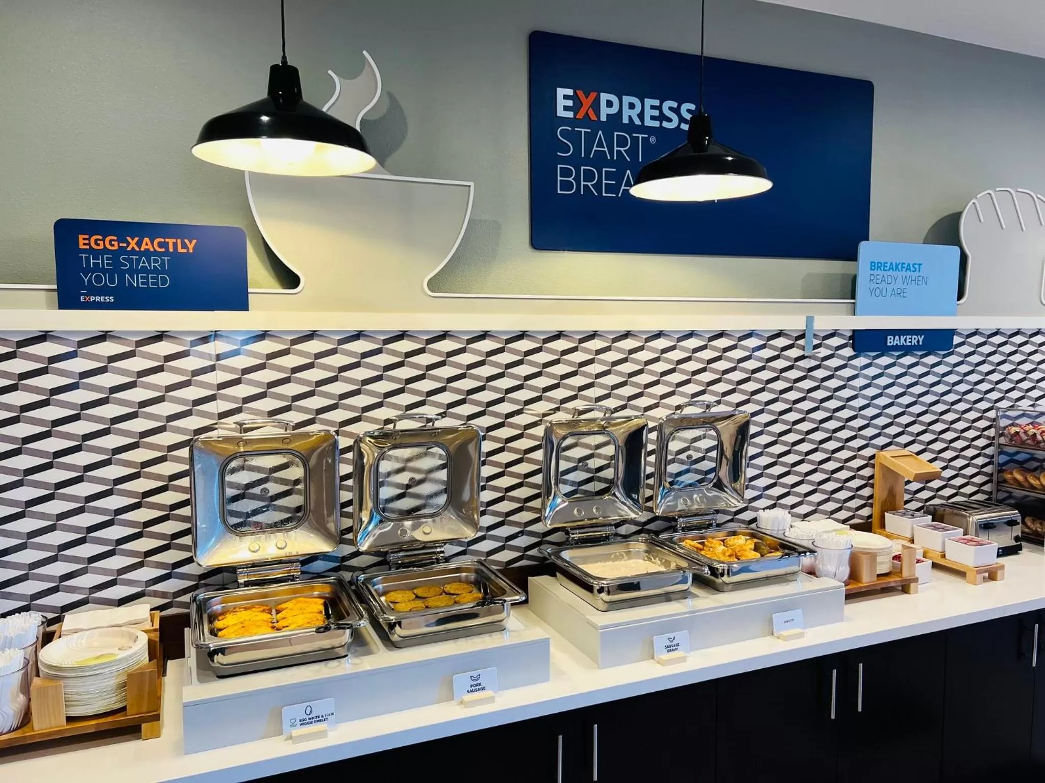 Breakfast in Holiday Inn Express & Suites Salinas by IHG