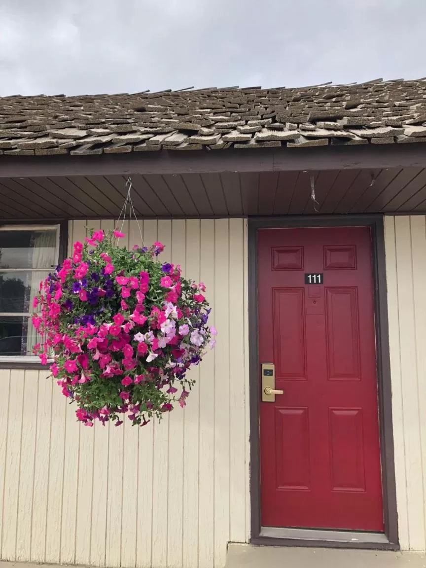 Property building in Country West Motel of Rock Springs