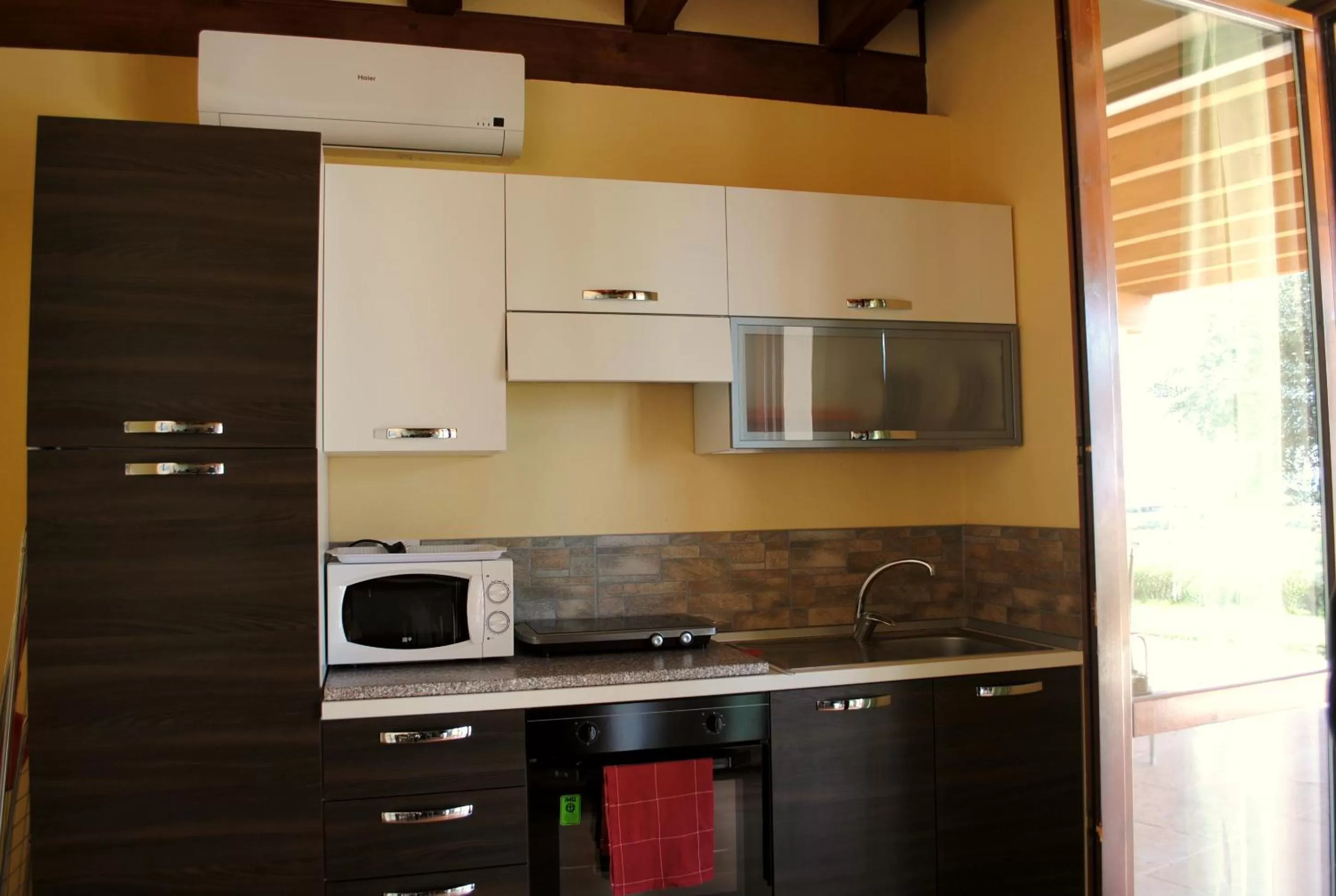 Kitchen or kitchenette in AGRITURISMO MELOGRANO D'ORO