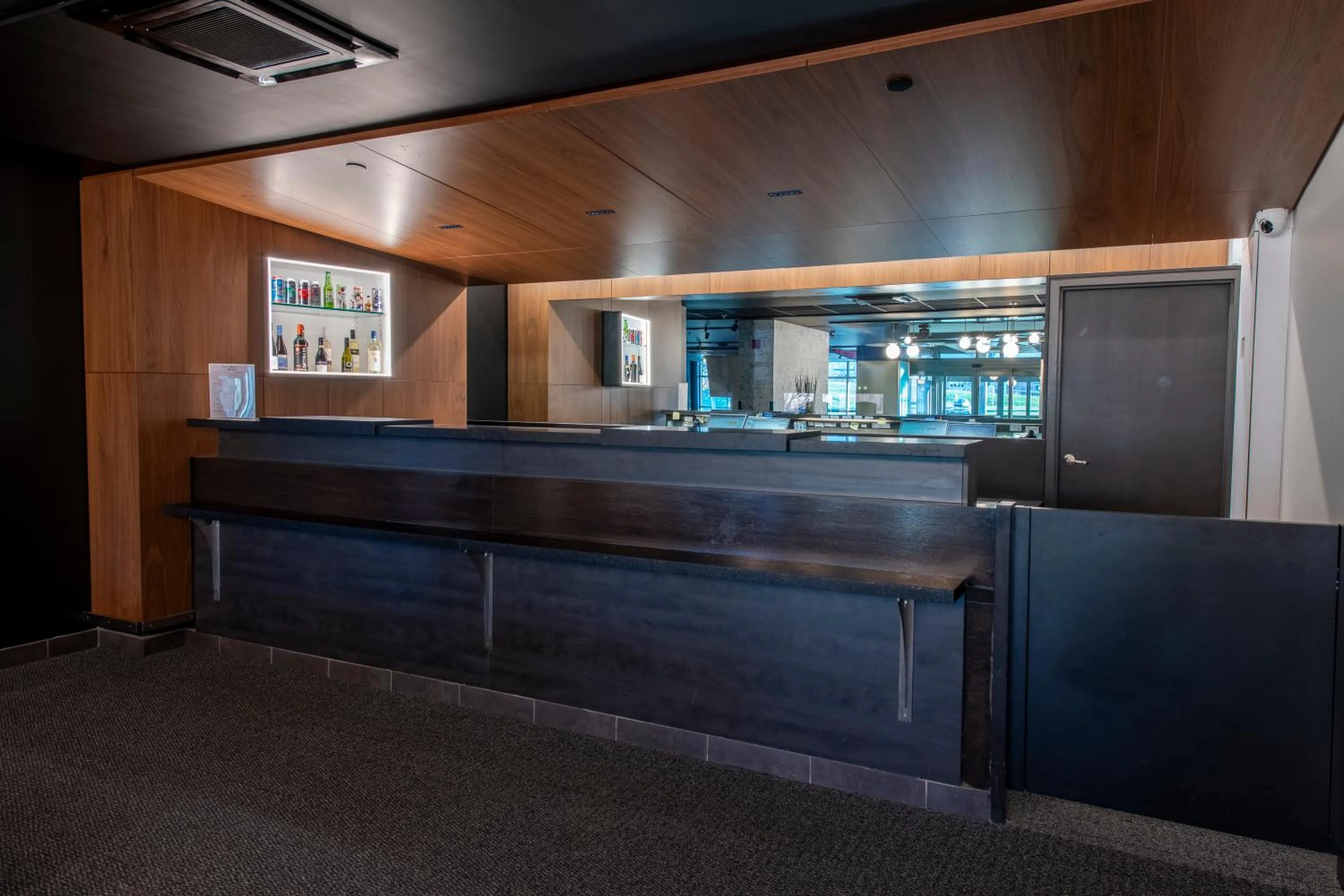 Lobby or reception in Grand Times Hotel – Aeroport de Quebec