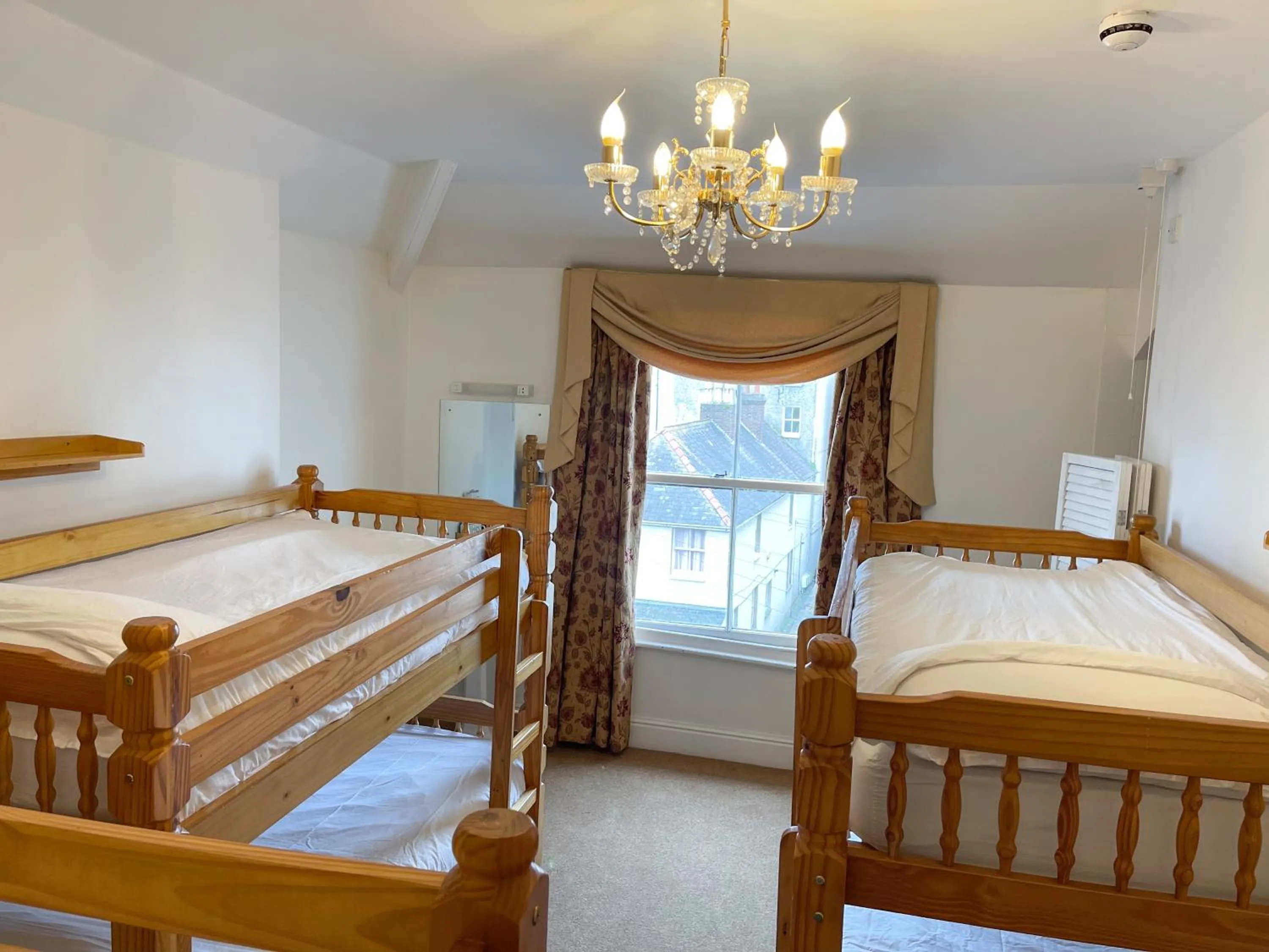 Bedroom, Bed in Llandudno Hostel