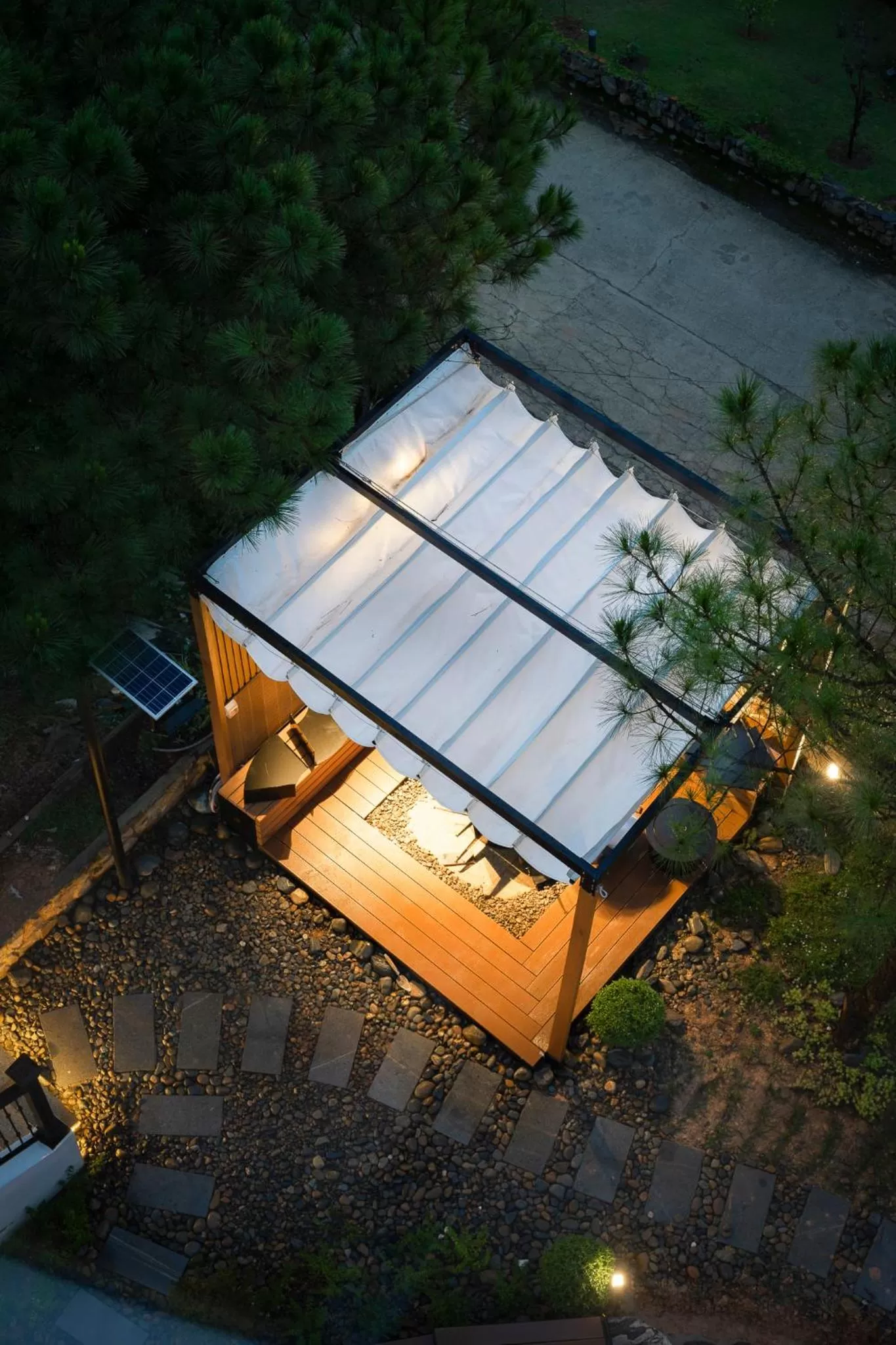 Triple Room with Garden View in De La Sol Villa Dalat