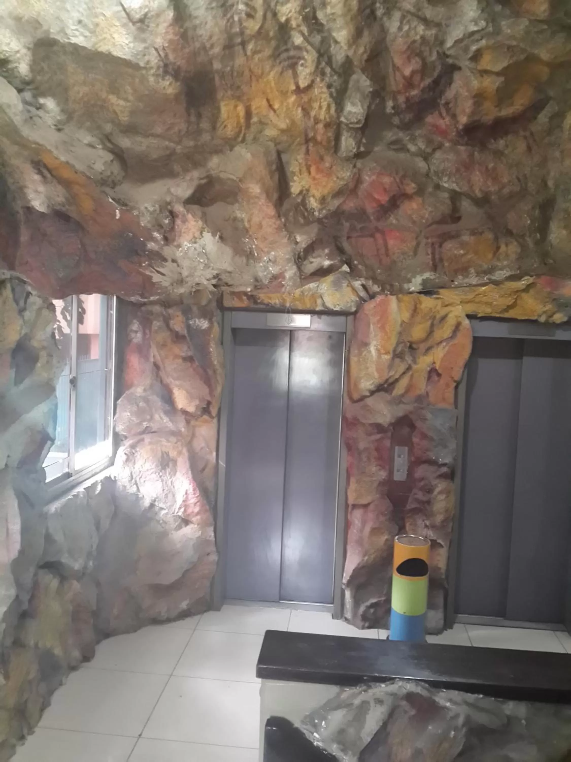 Facade/entrance, Bed in Chester Hotel and Suites Nairobi, City Centre CBD