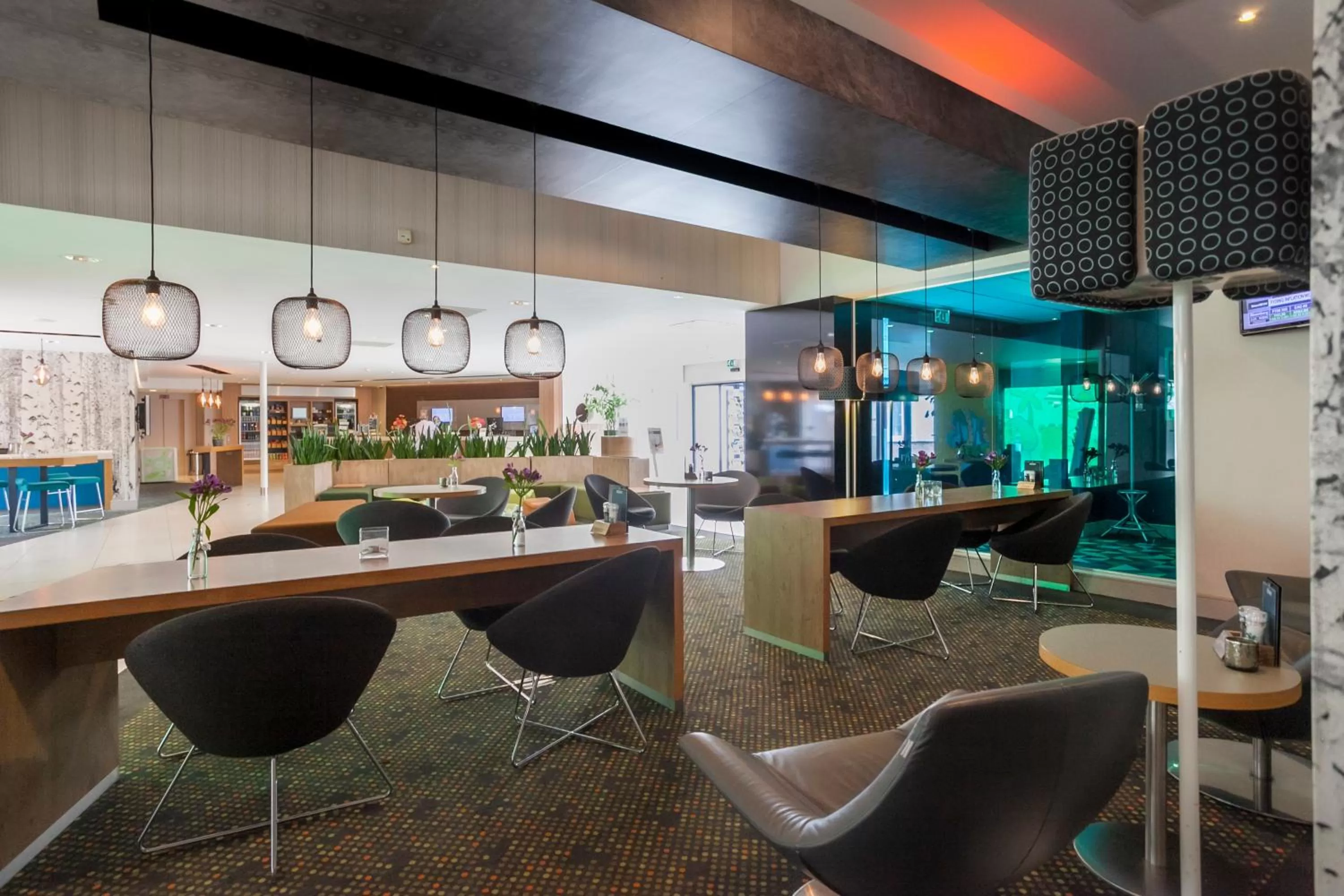 Lounge or bar in Novotel Rotterdam - Schiedam